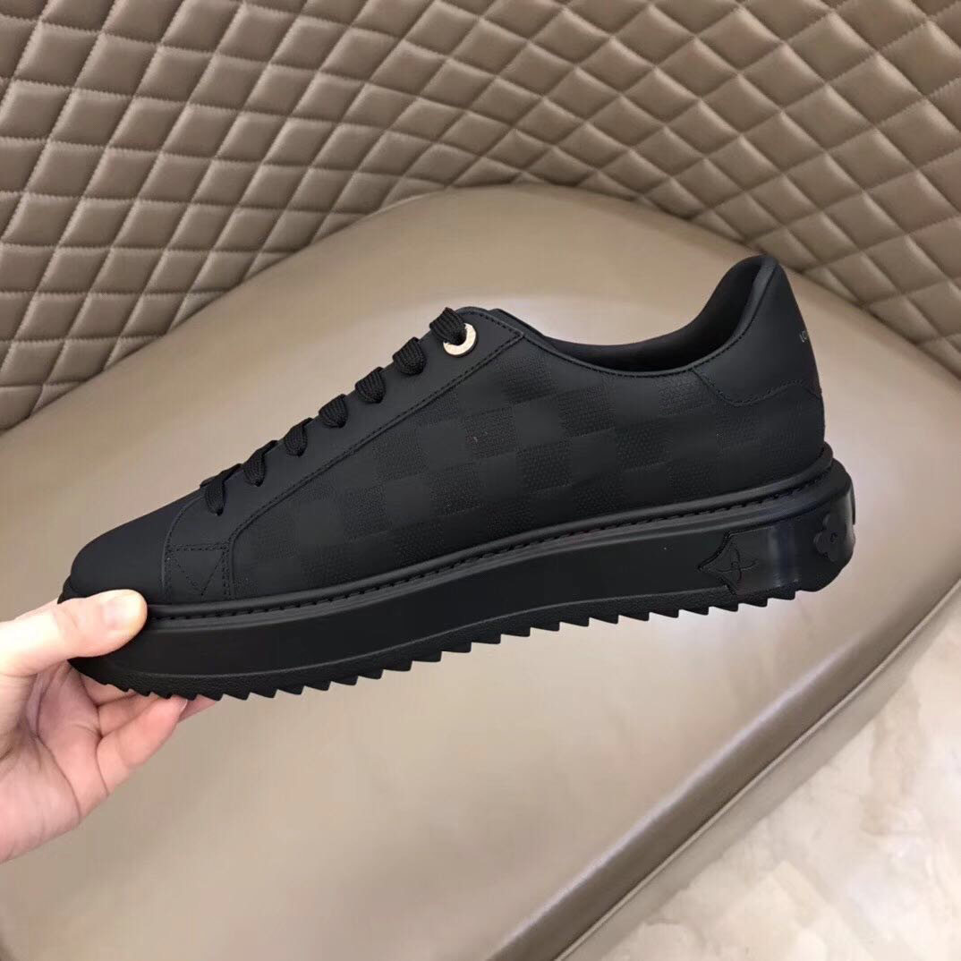 Louis Vuitton Low Top sneaker 51 - vstockx