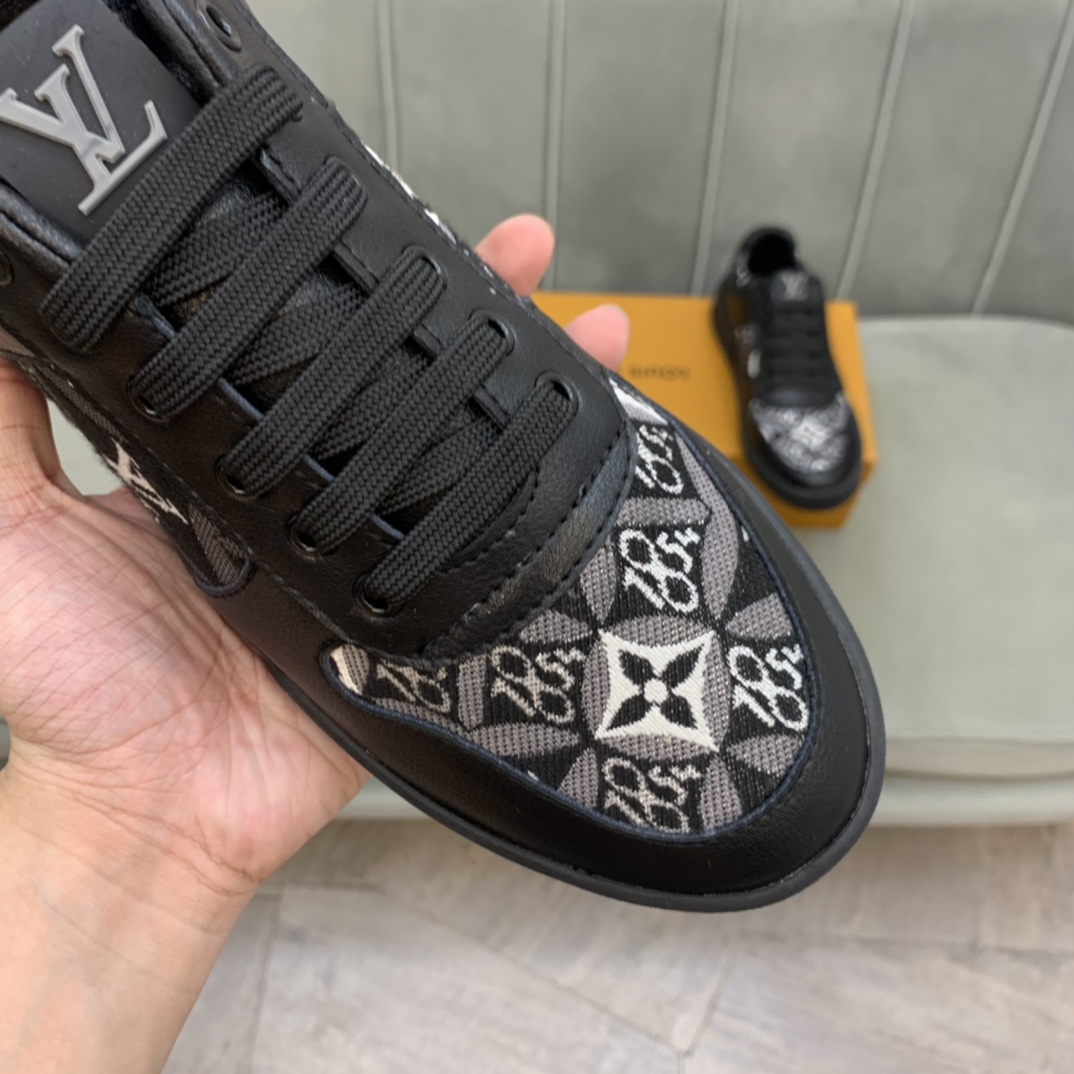 Louis Vuitton Low Top sneaker 13 - vstockx
