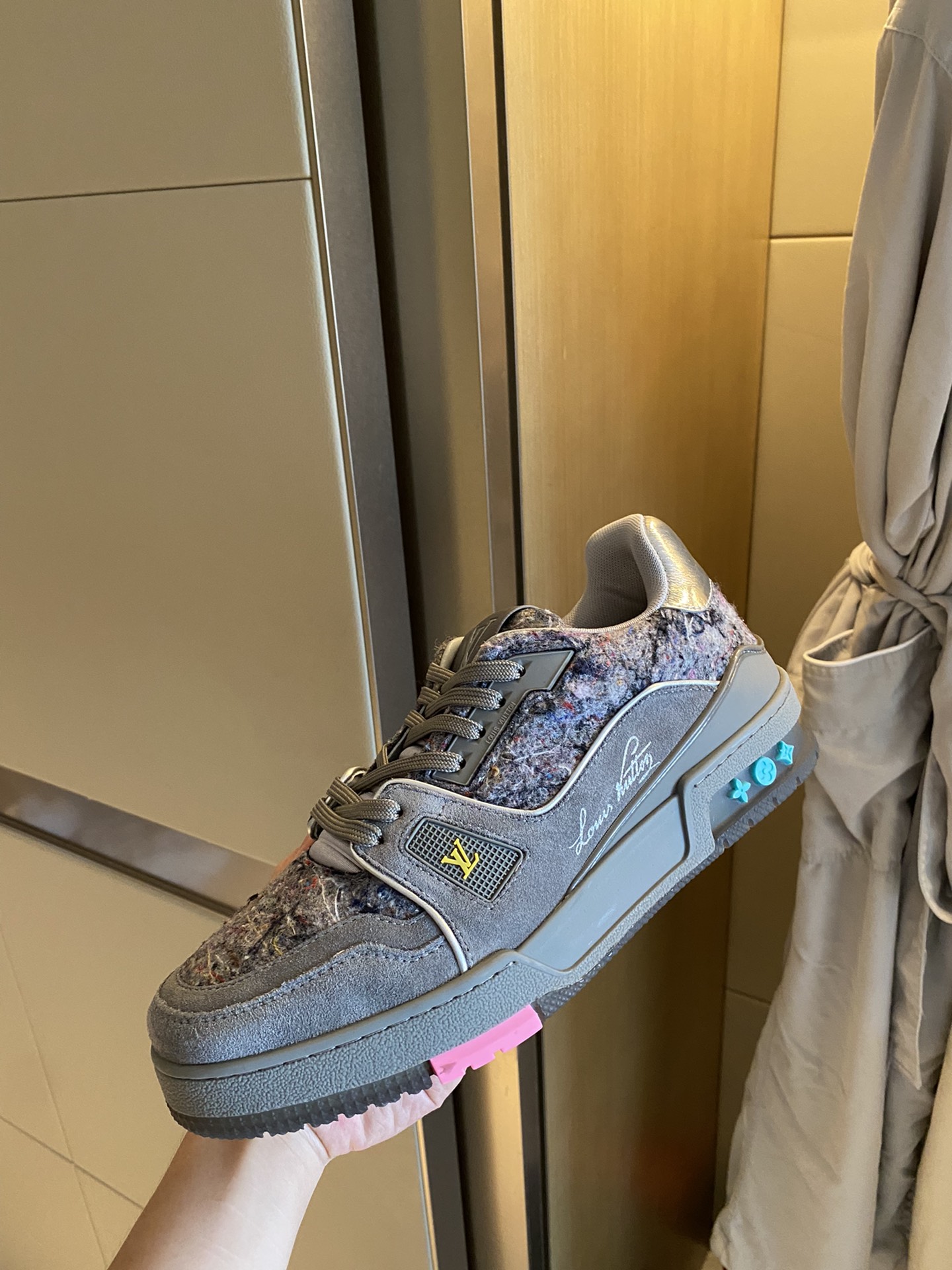 Louis Vuitton LV TRAINERS SNEAKER 9 - vstockx