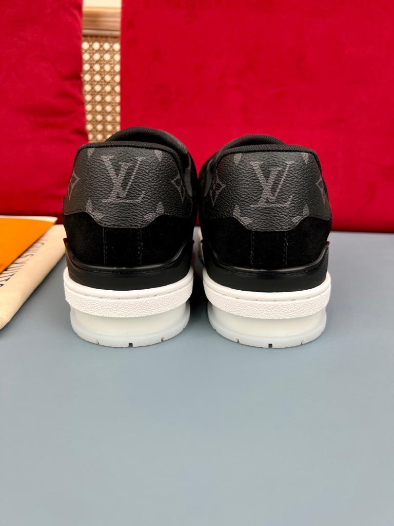 Louis Vuitton Trainer Black Monogram - vstockx