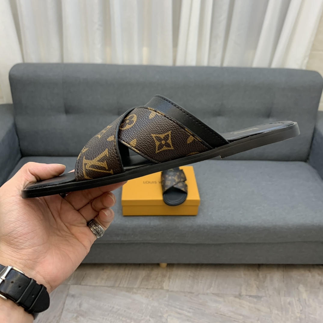 Louis Vuitton Slipper 138 - vstockx