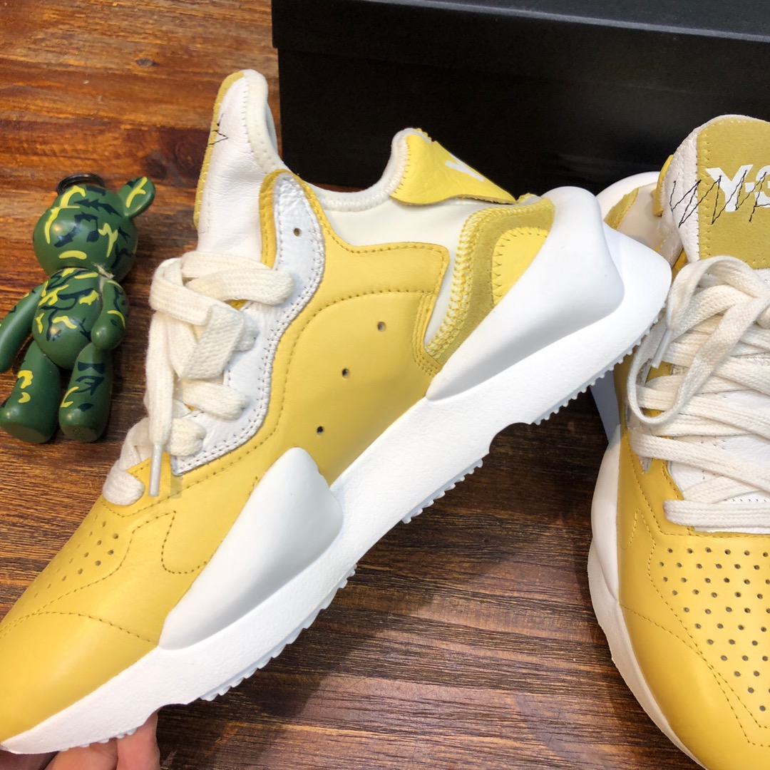 Y-3 Kaiwa Lace-Up Sneakers 32 - vstockx