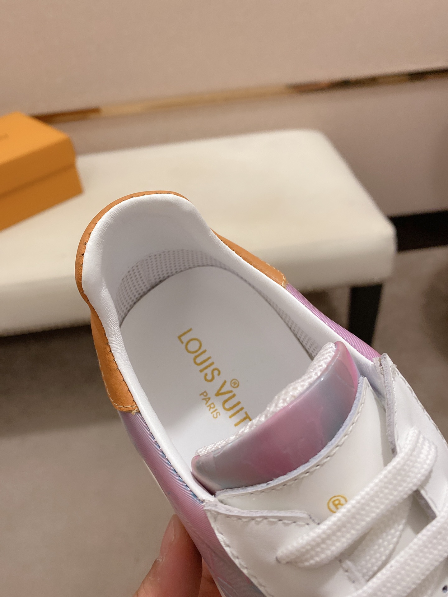 Louis Vuitton Low Top sneaker 114 - vstockx