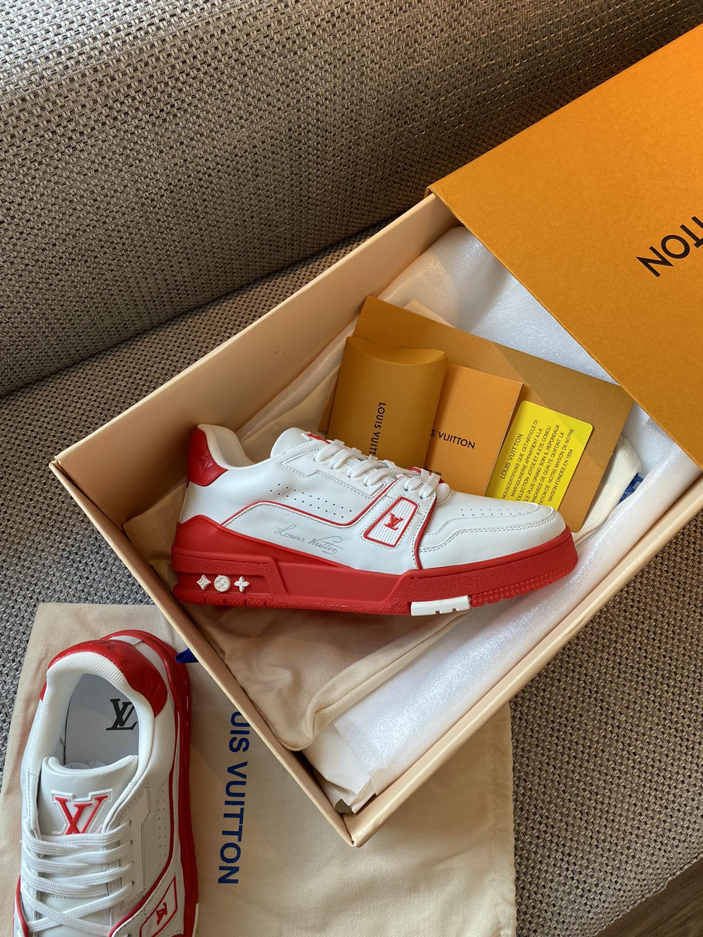 Louis Vuitton LV TRAINERS SNEAKER 9 - vstockx