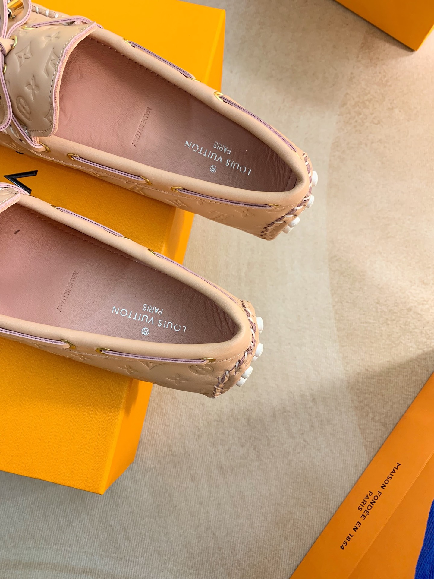 Louis Vuitton GLORIA FLAT LOAFERS WOMEN 11 - vstockx