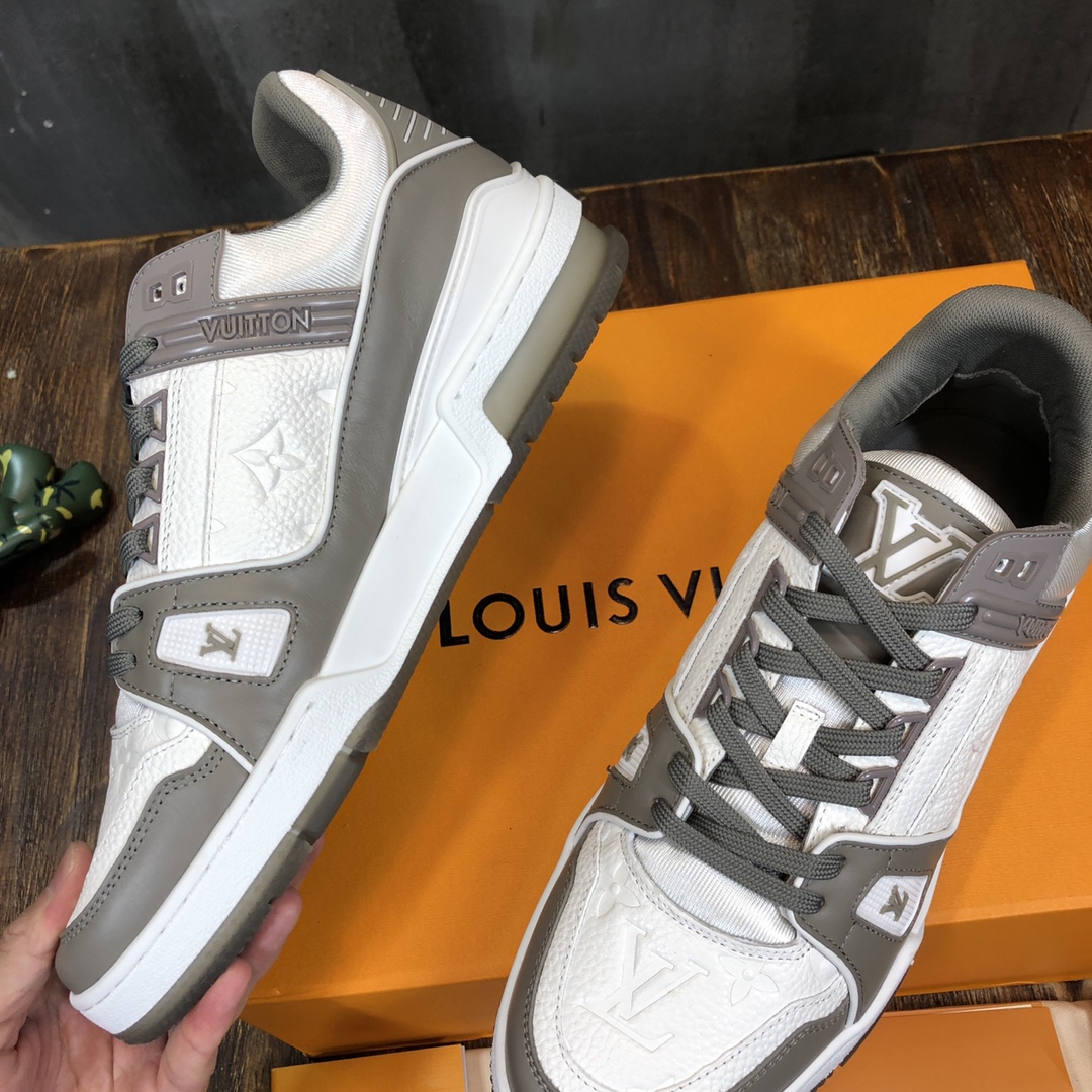 Louis Vuitton Trainer Sneakers 70 - vstockx
