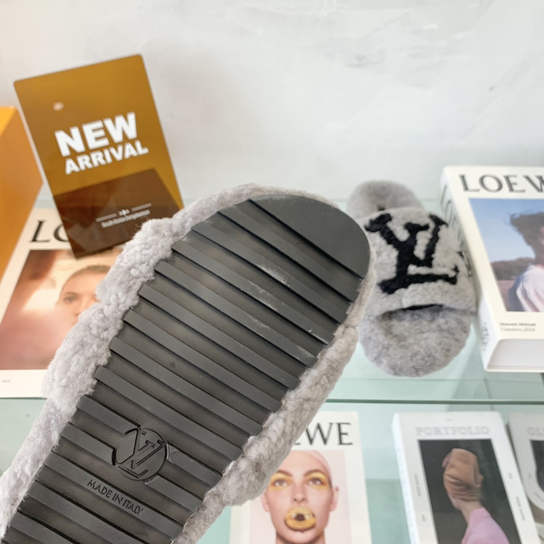 Louis Vuitton GLORIA FLAT LOAFERS WOMEN 12 - vstockx