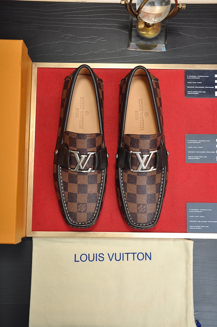 Louis Vuitton Leather Boots 9 - vstockx