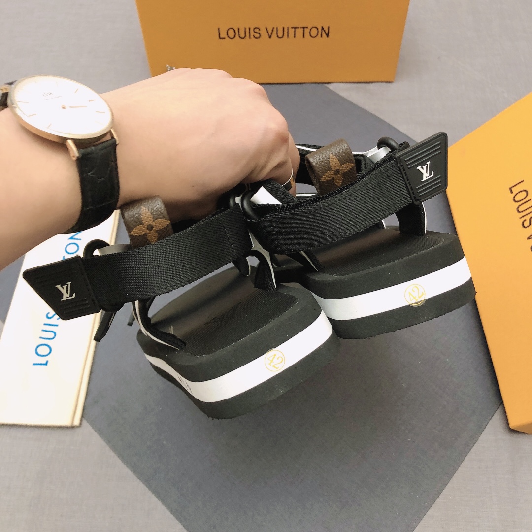 Louis Vuitton Slipper 33 - vstockx