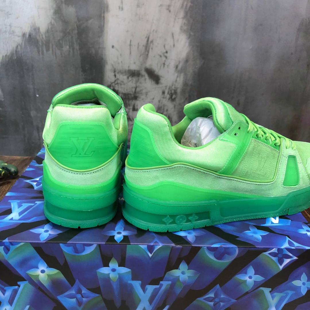 Louis Vuitton Trainer Sneakers 66 - vstockx