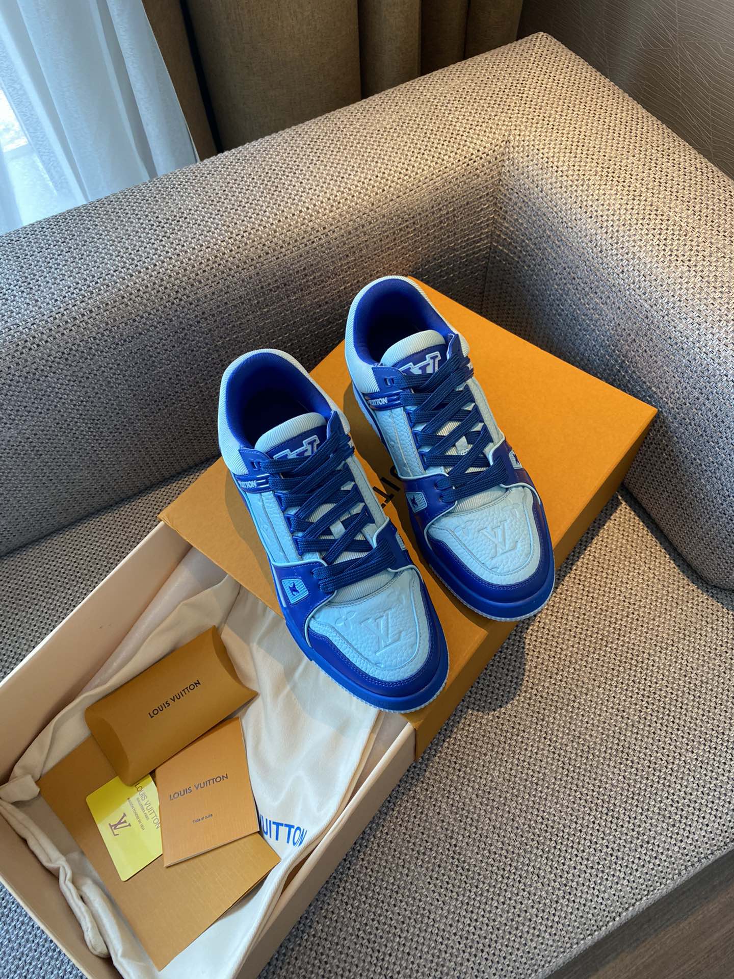 Louis Vuitton LV TRAINERS SNEAKER 9 - vstockx