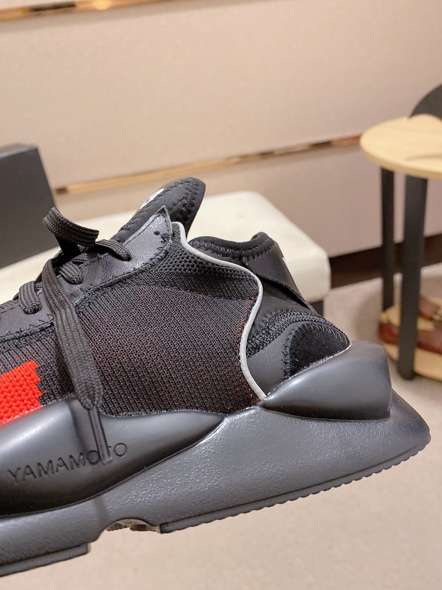 Y-3 Kaiwa Lace-Up Sneakers 14 - vstockx