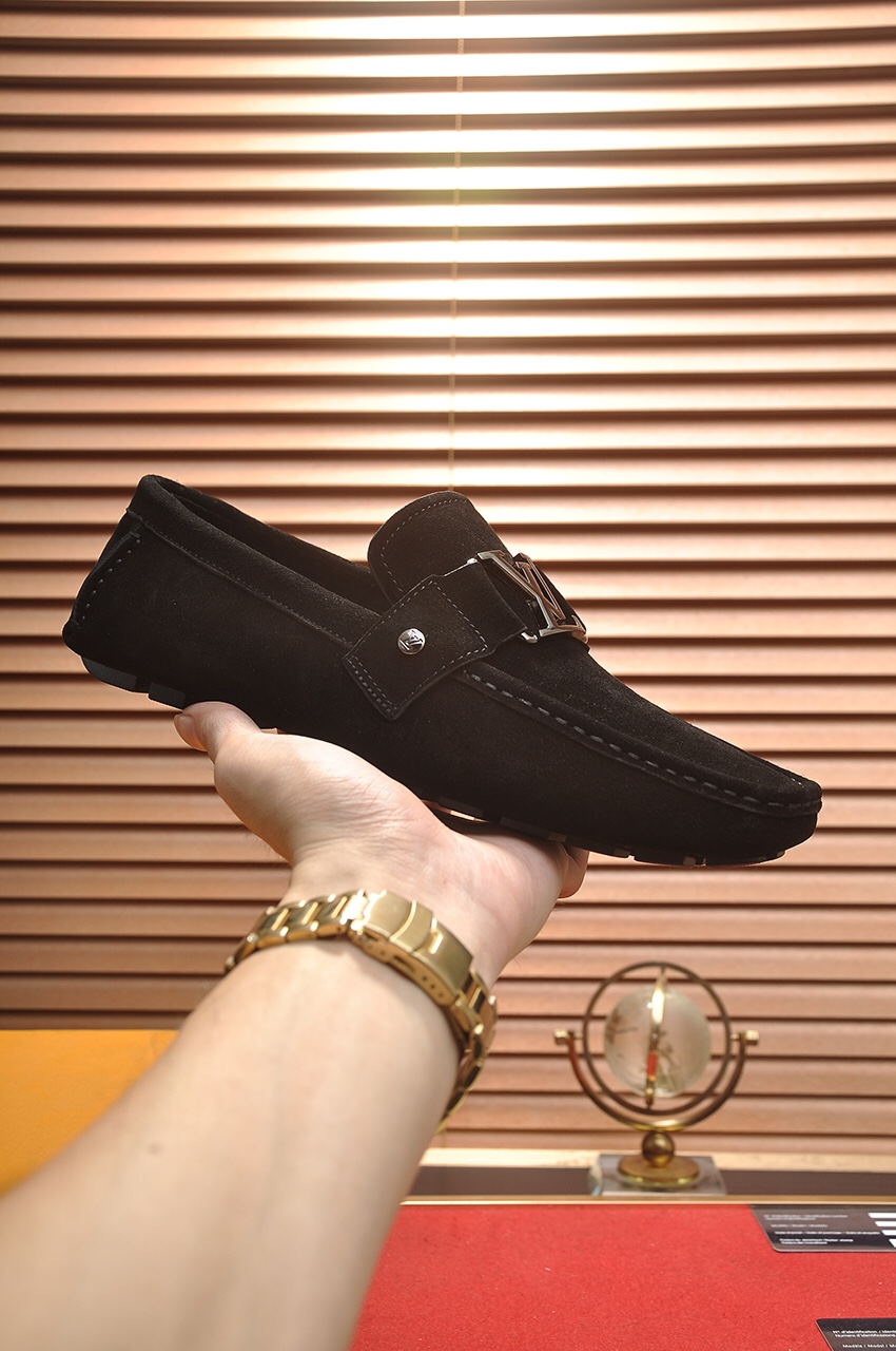 Louis Vuitton Leather Boots 38 - vstockx