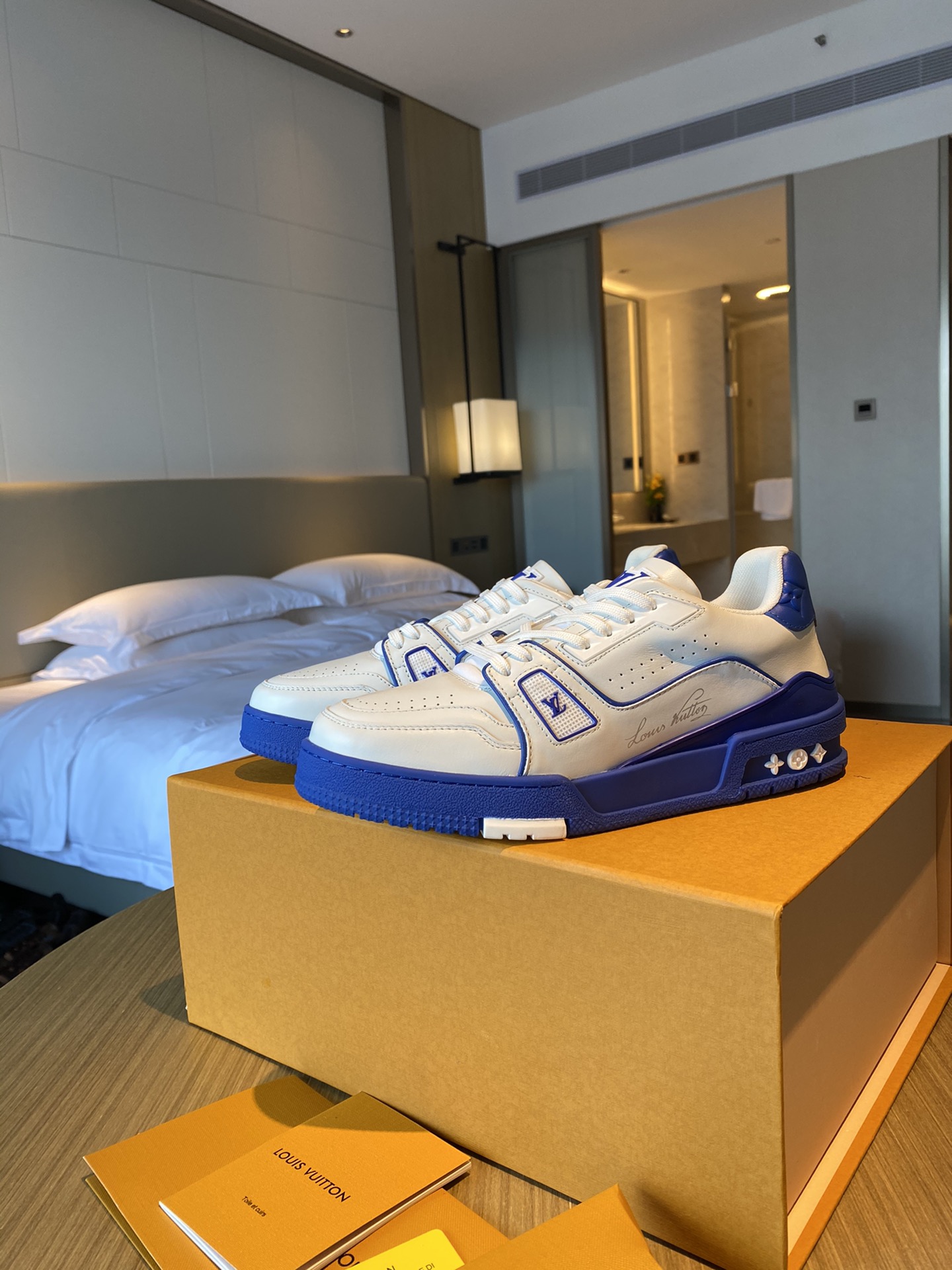 Louis Vuitton LV TRAINERS SNEAKER 9 - vstockx