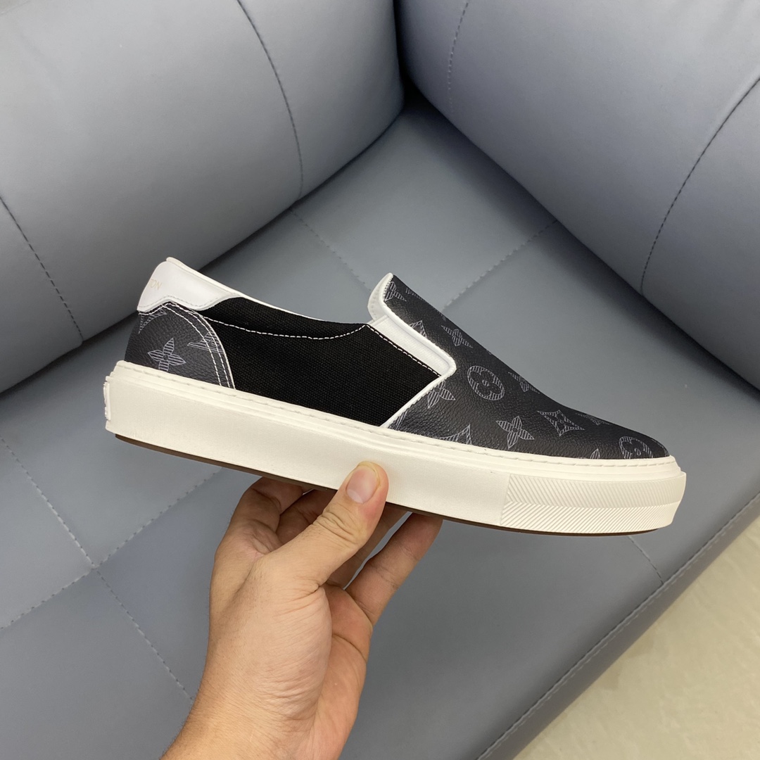 Louis Vuitton Monogram Denim sneaker 21 - vstockx