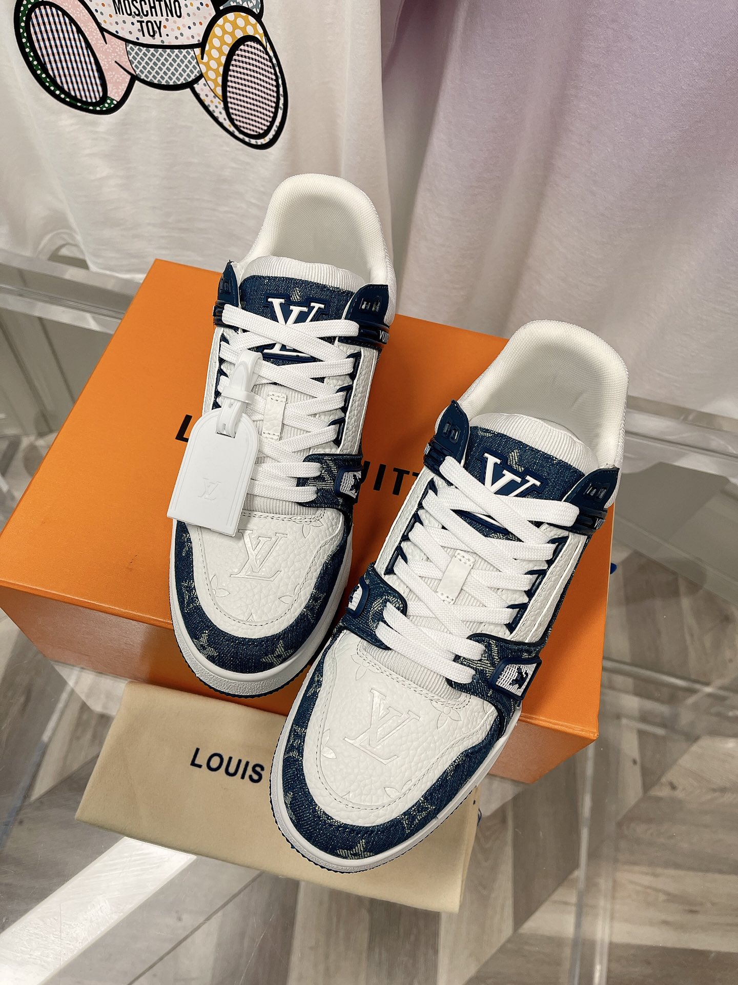 Louis Vuitton LV TRAINERS SNEAKER 2 - vstockx