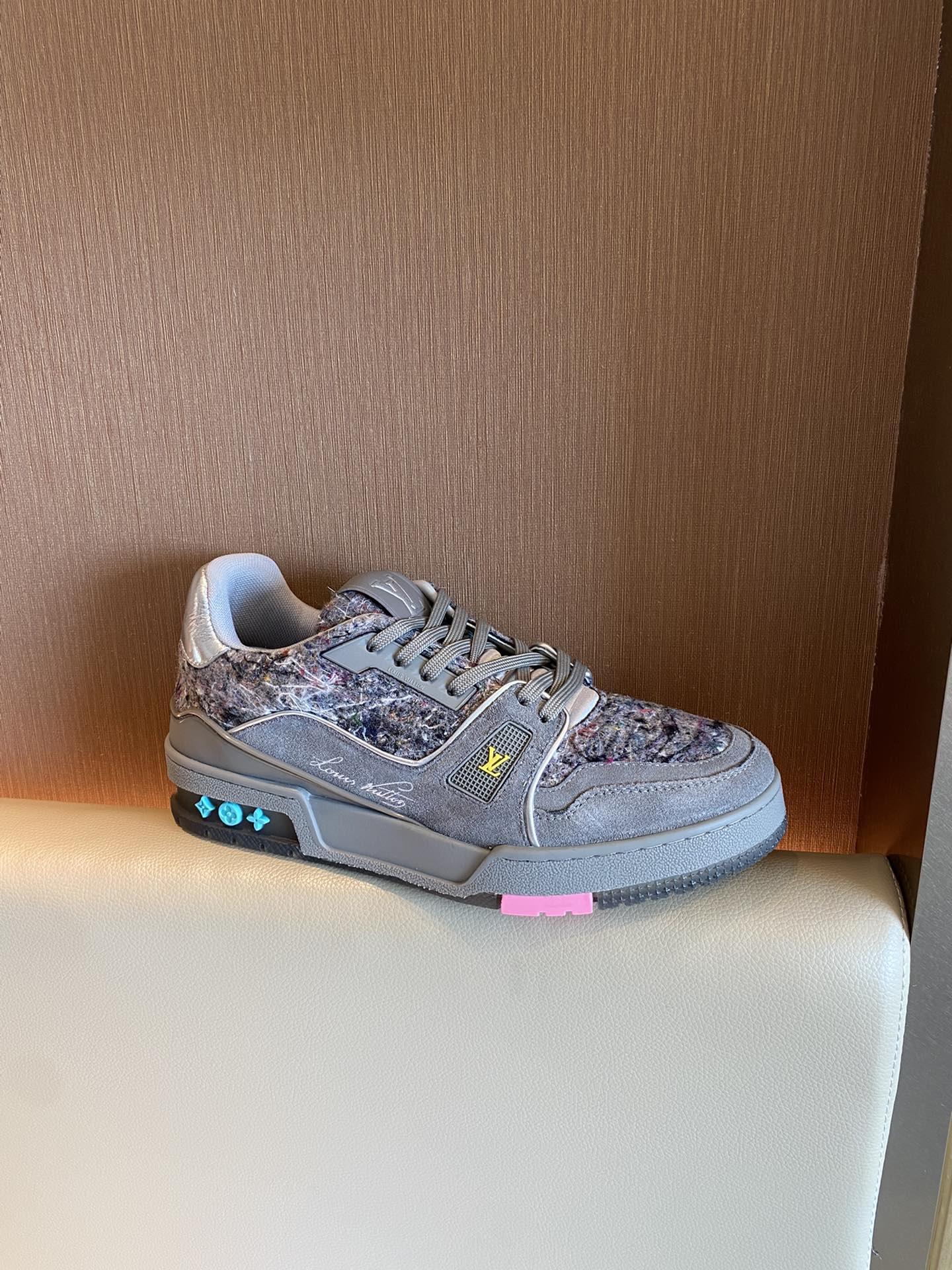 Louis Vuitton LV TRAINERS SNEAKER 9 - vstockx