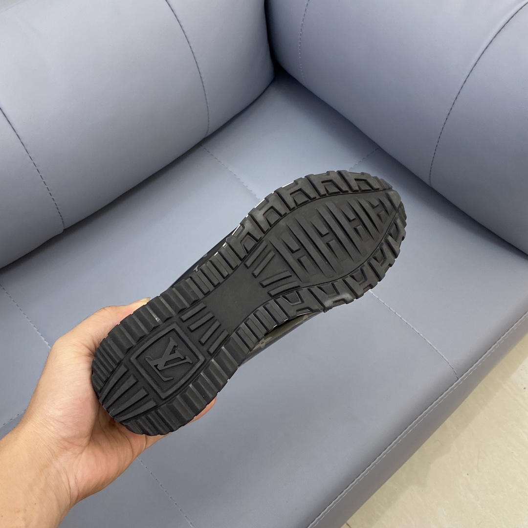 Louis Vuitton Run Away Sneaker 24 - vstockx