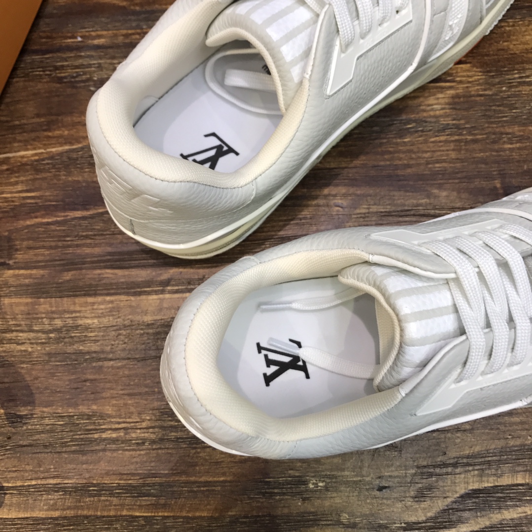 Louis Vuitton Trainer Sneakers 29 - vstockx