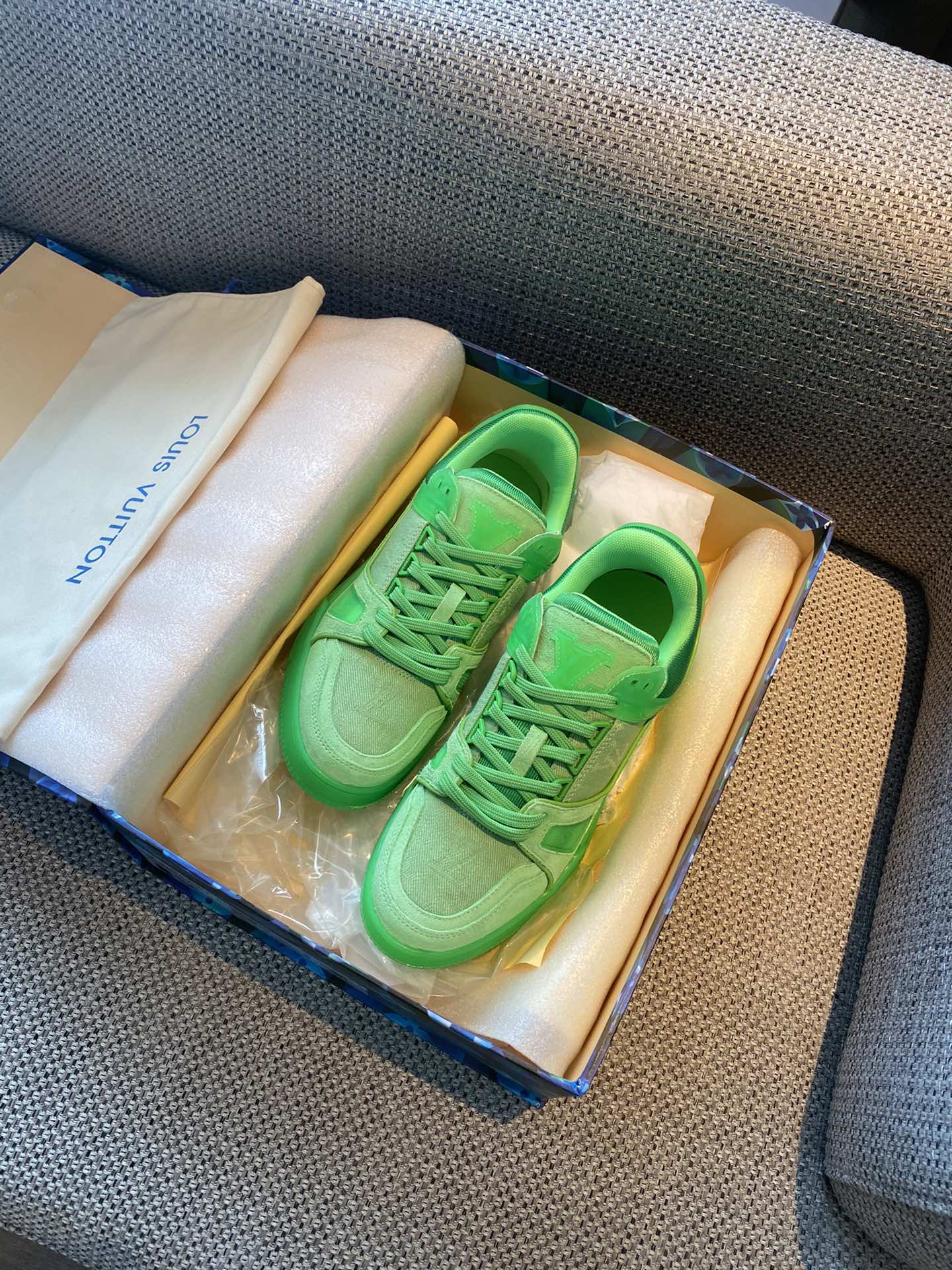 Louis Vuitton LV TRAINERS SNEAKER 9 - vstockx