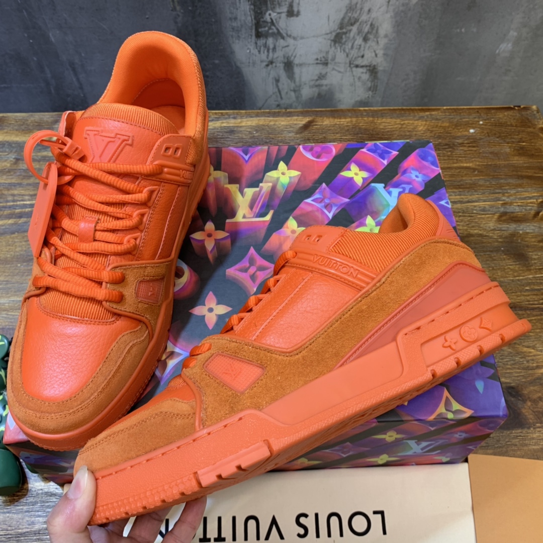 Louis Vuitton Trainer Sneakers 21 - vstockx