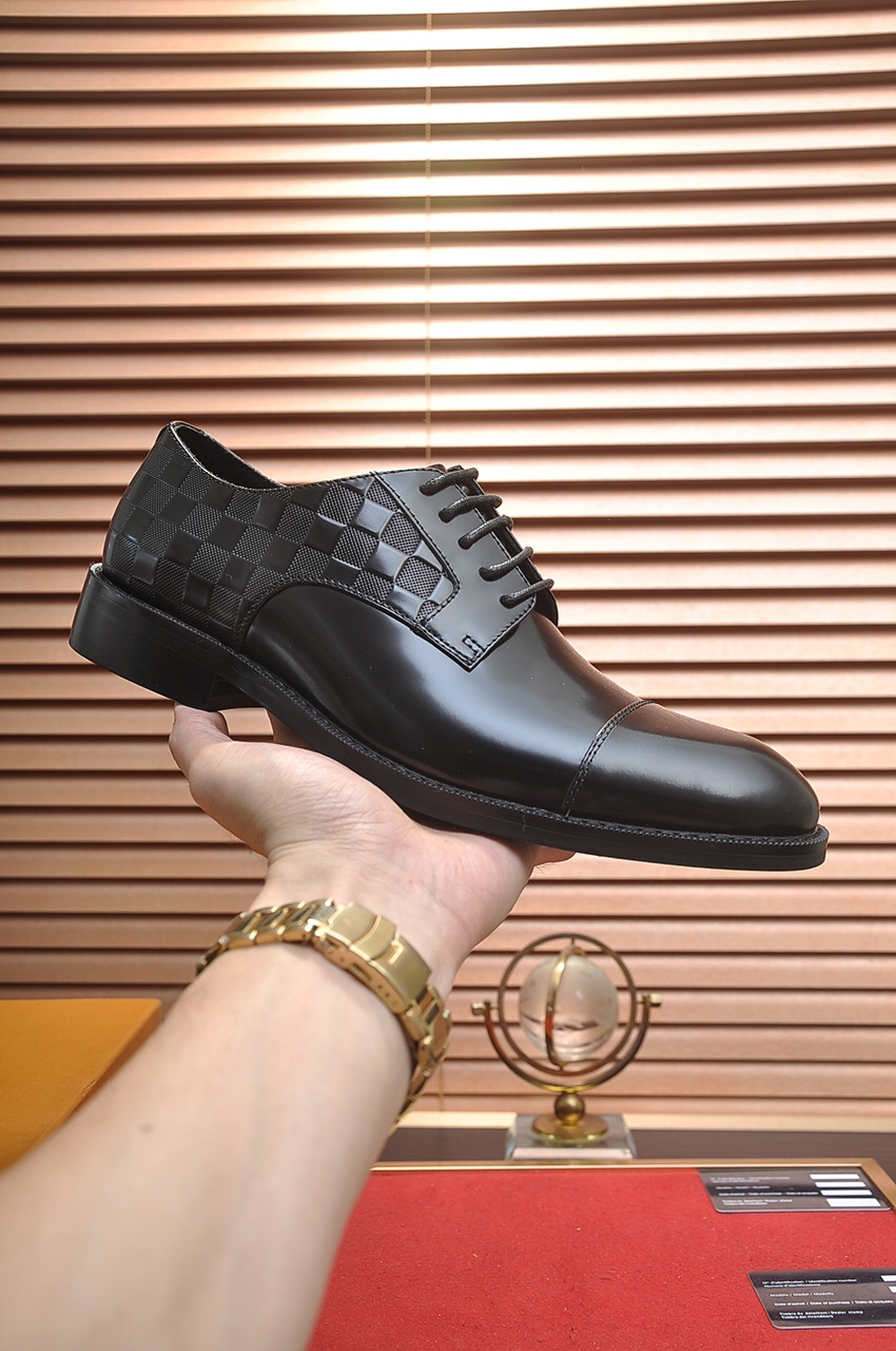 Louis Vuitton Leather Boots 45 - vstockx