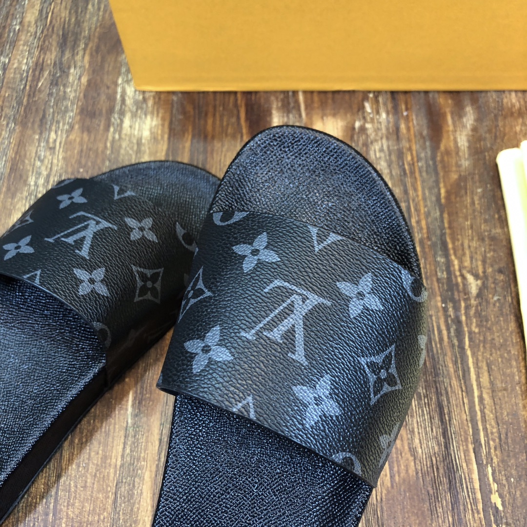 Louis Vuitton Slipper 143 - vstockx