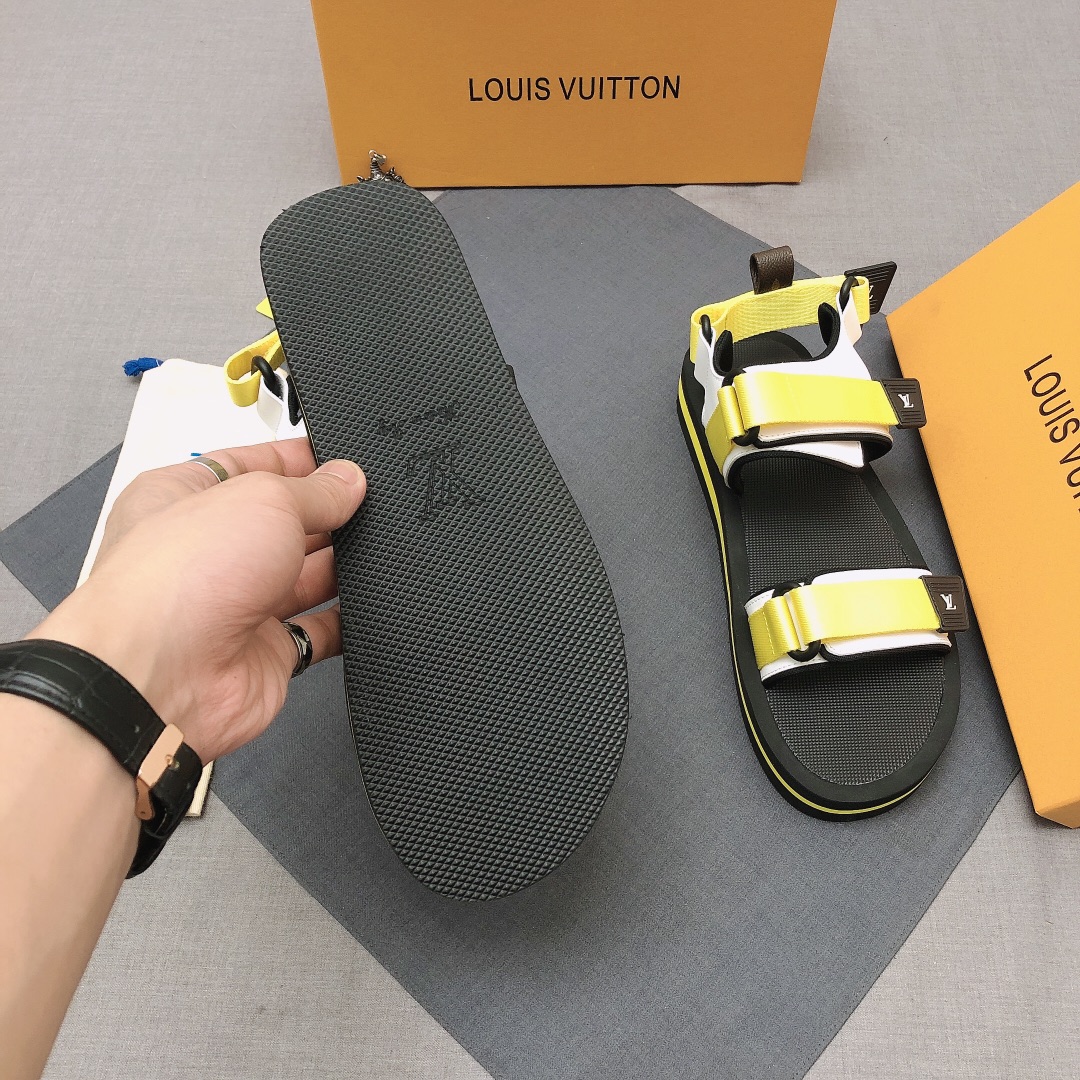 Louis Vuitton Slipper 37 - vstockx