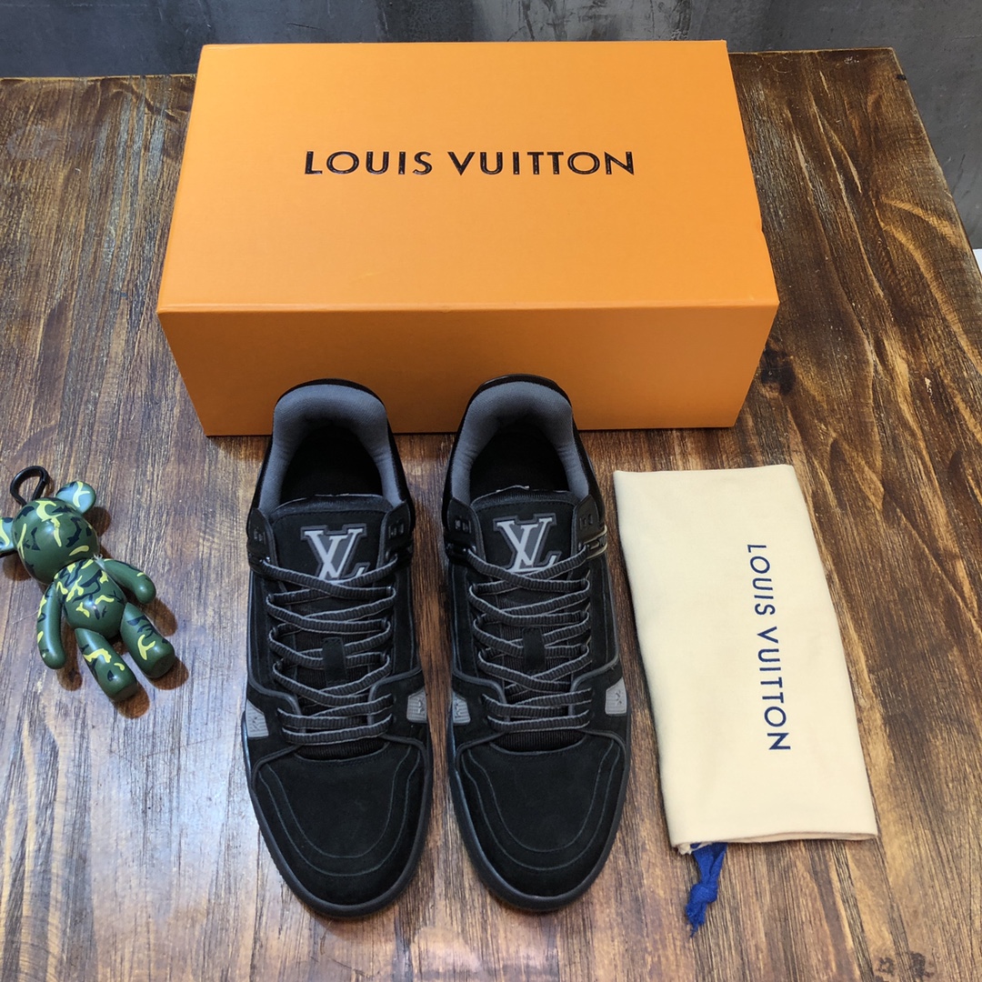 Louis Vuitton Trainer Sneakers 37 - vstockx