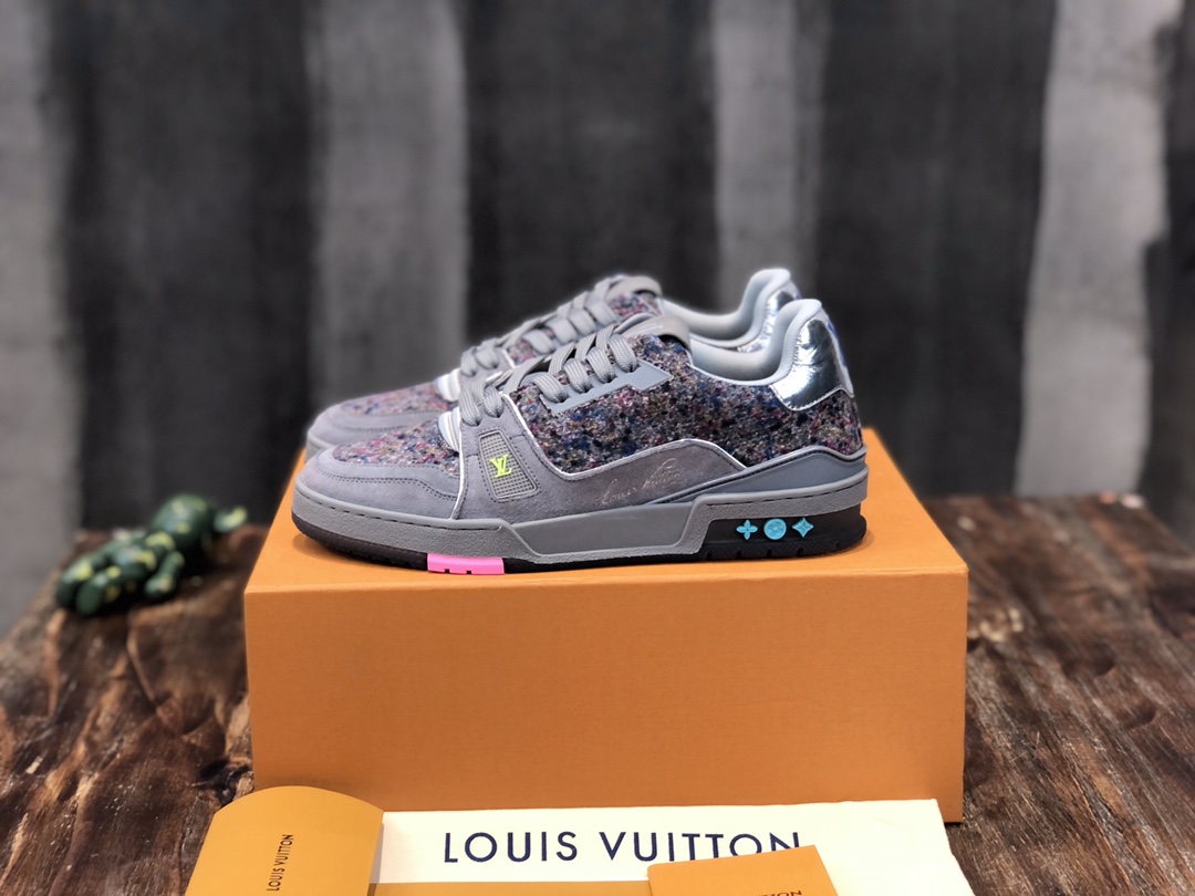 Louis Vuitton Trainer Sneakers 54 - vstockx