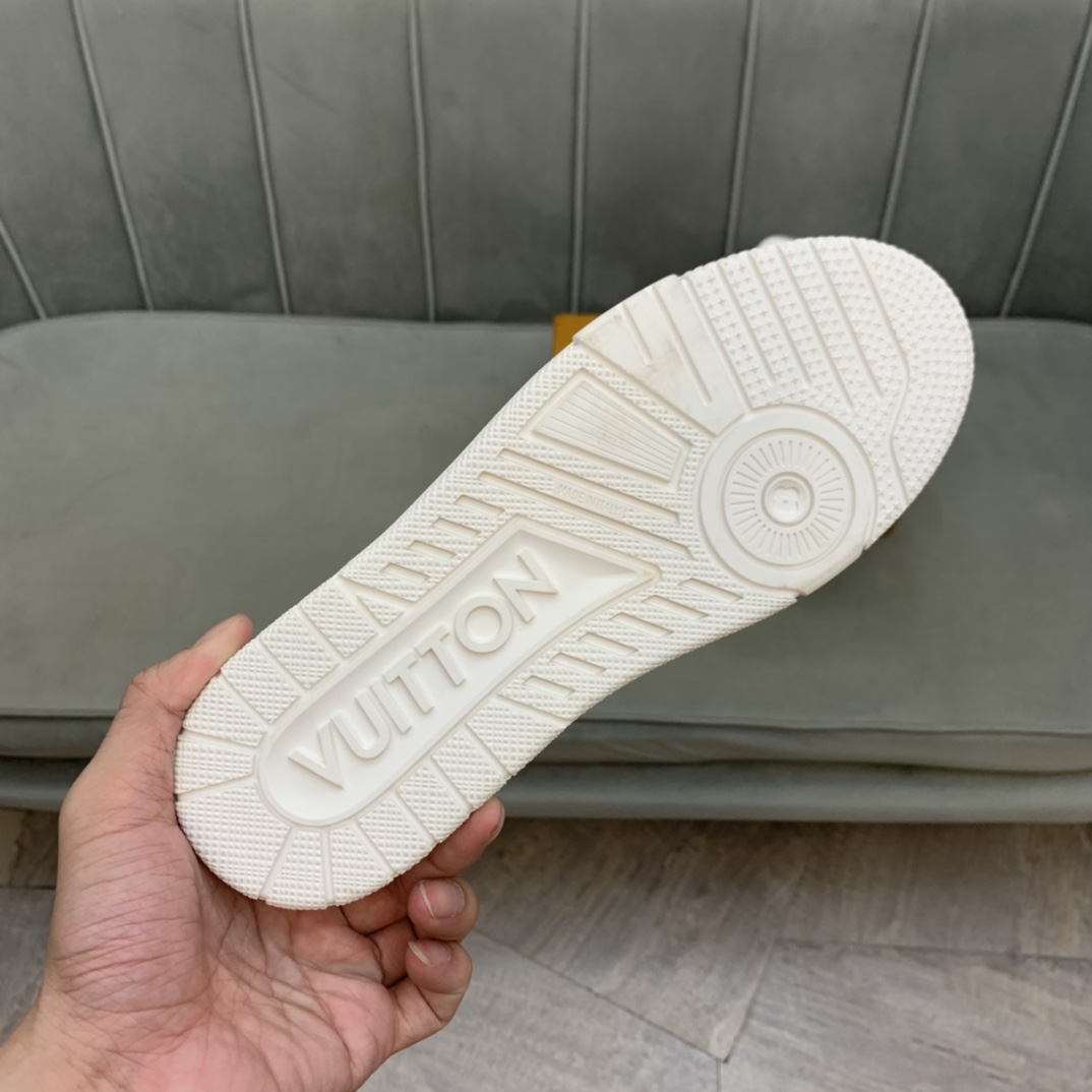 Louis Vuitton Low Top sneaker 12 - vstockx