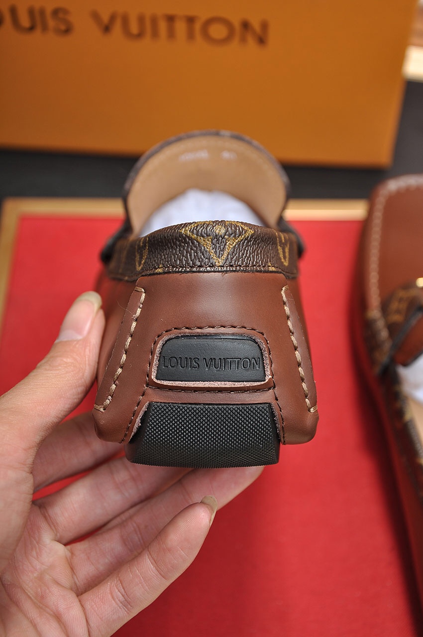 Louis Vuitton Leather Boots 7 - vstockx