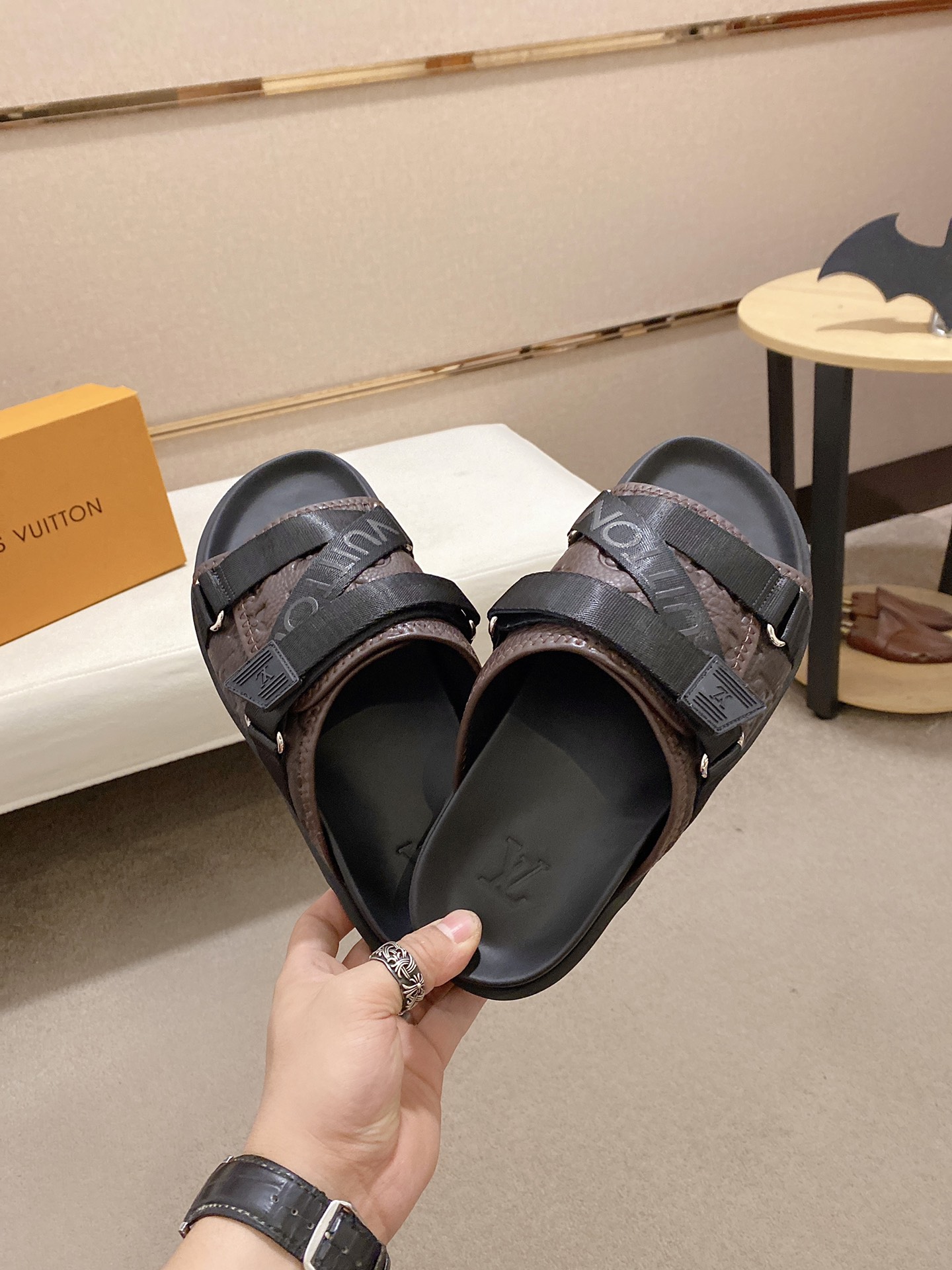 Louis Vuitton Honolulu Sneaker 5 - vstockx