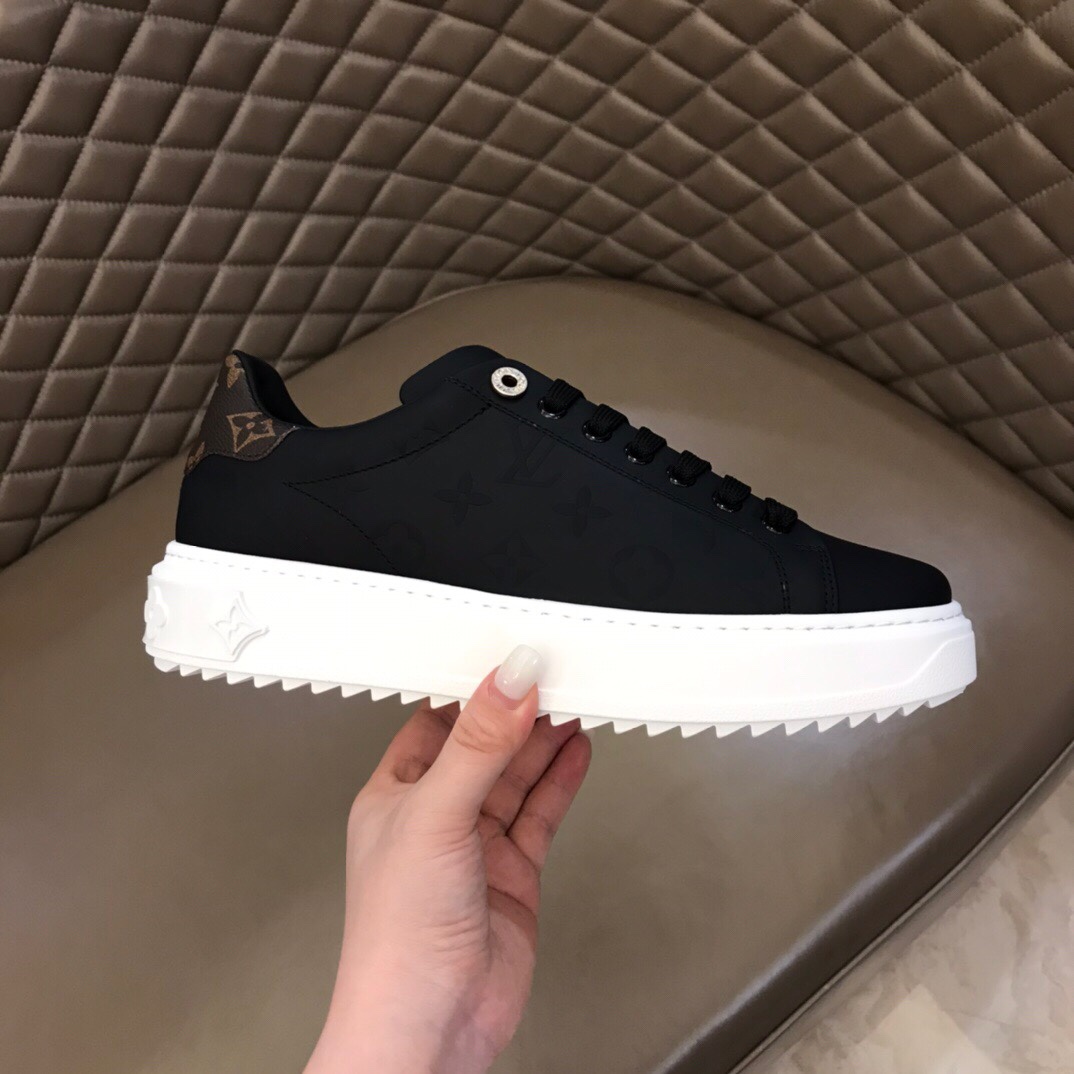 Louis Vuitton Low Top sneaker 49 - vstockx
