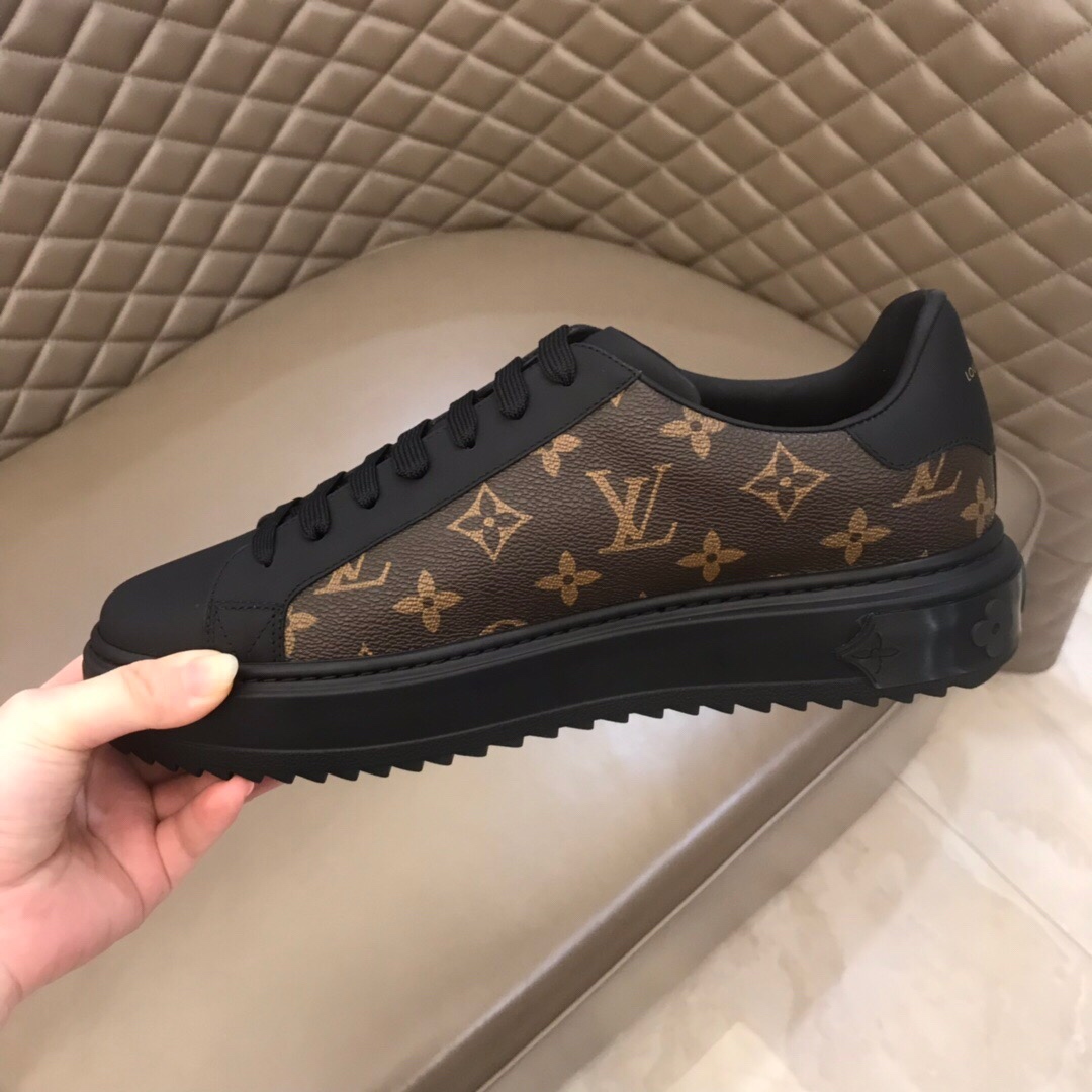 Louis Vuitton Low Top sneaker 36 - vstockx