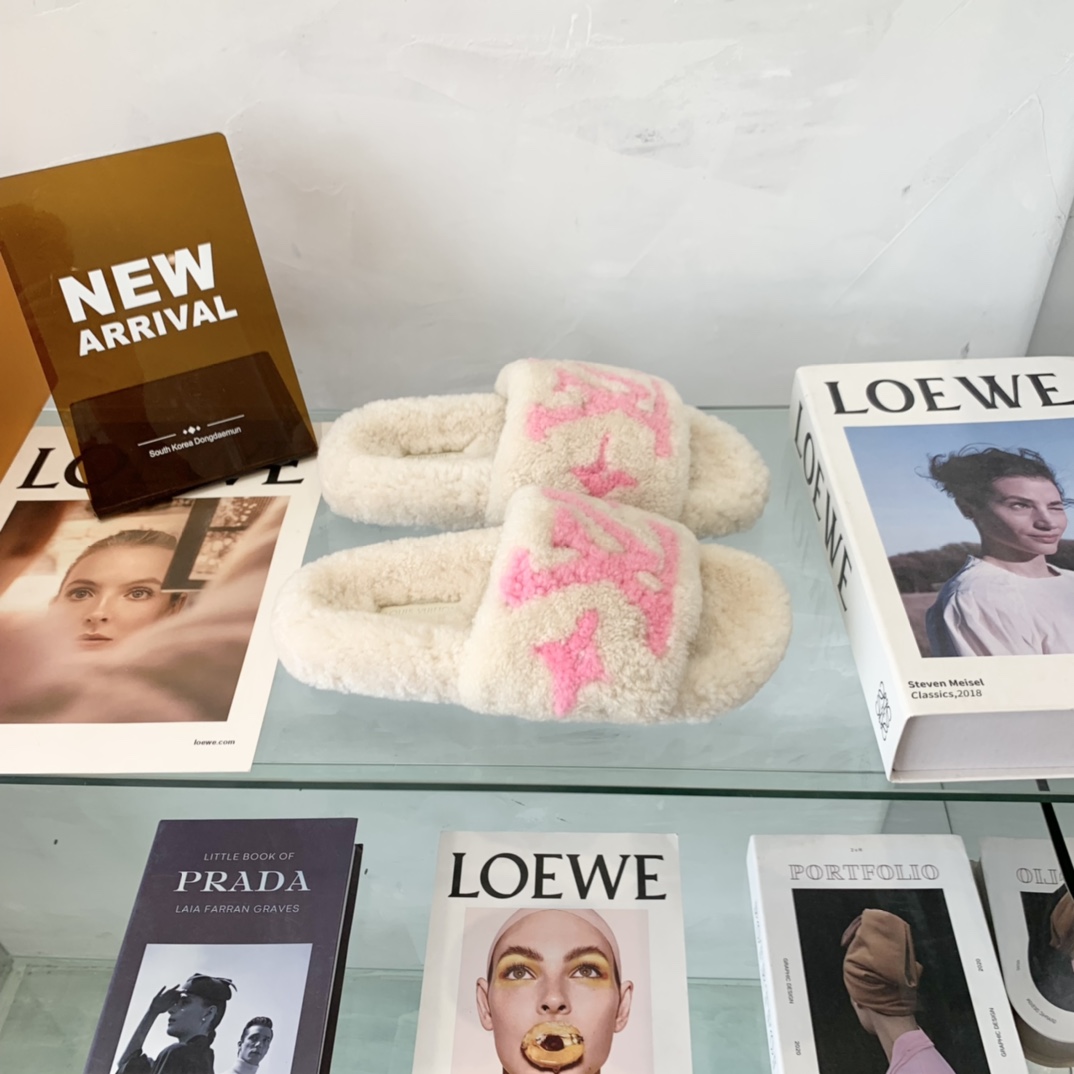 Louis Vuitton GLORIA FLAT LOAFERS WOMEN 12 - vstockx