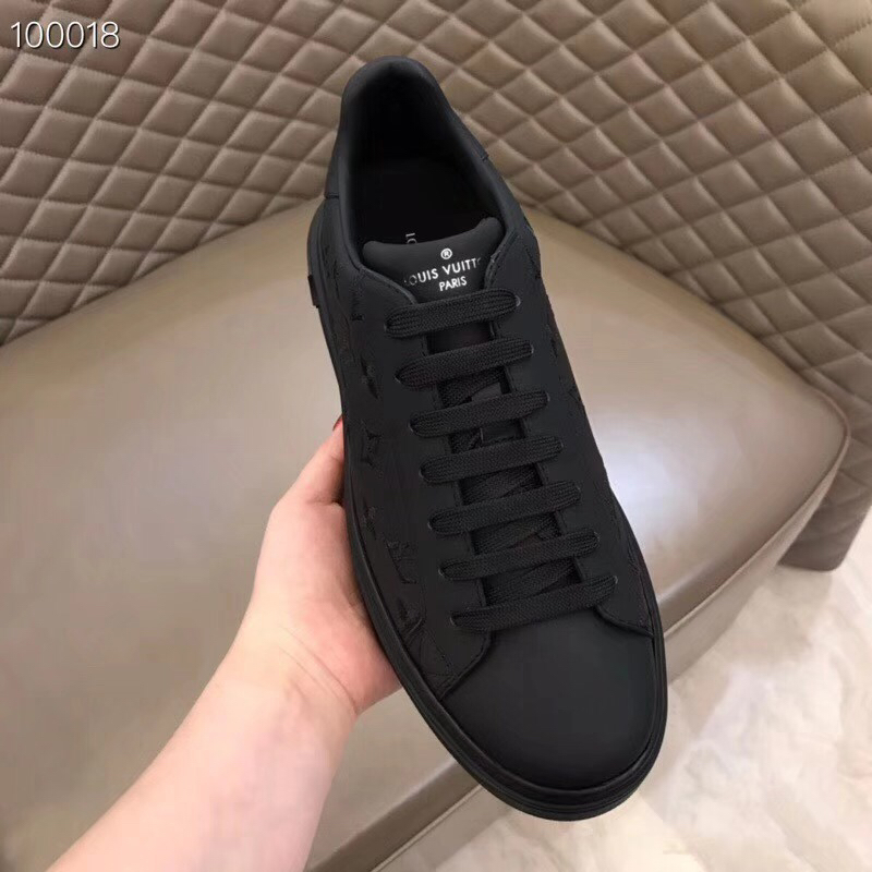 Louis Vuitton Low Top sneaker 31 - vstockx