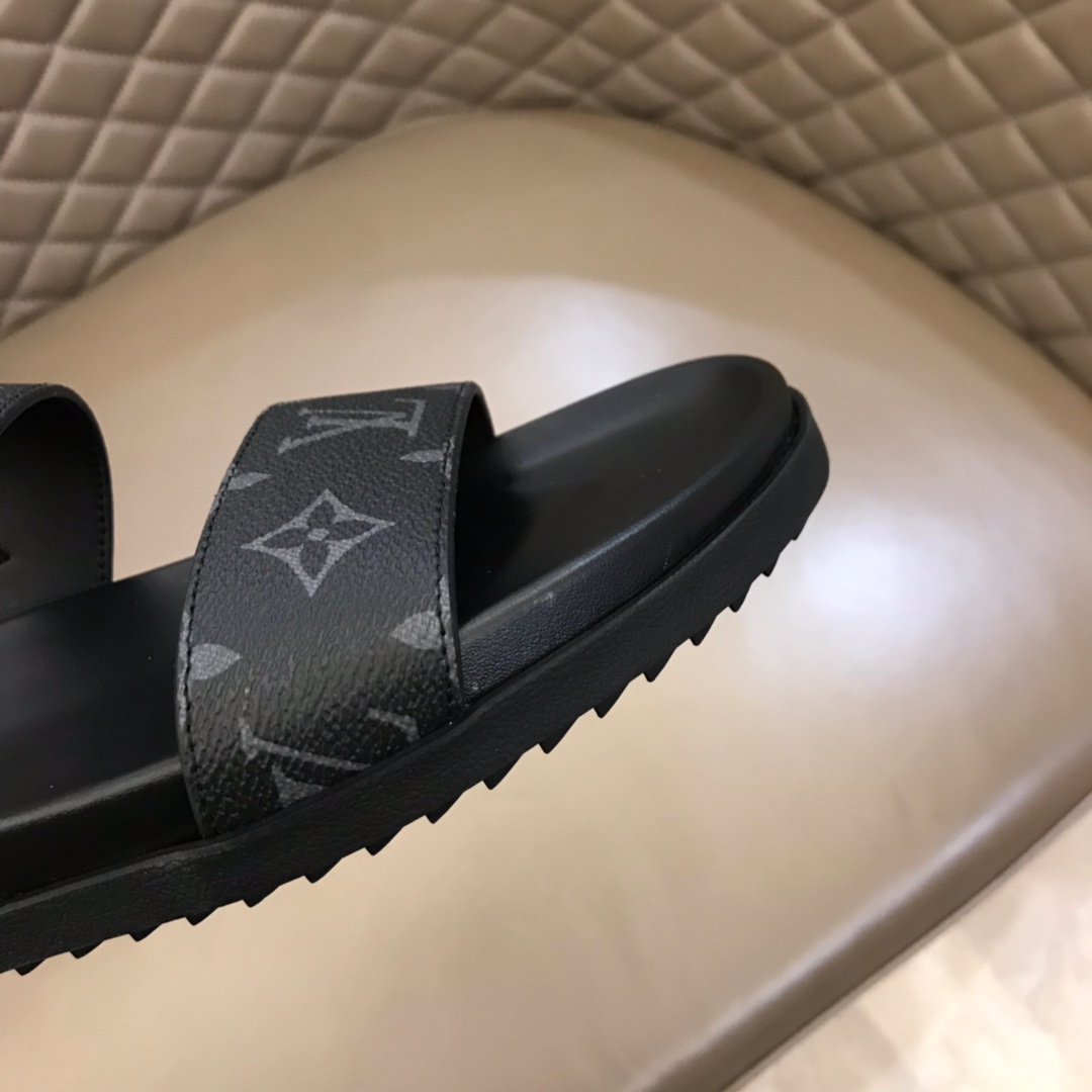 Louis Vuitton Slipper 46 - vstockx