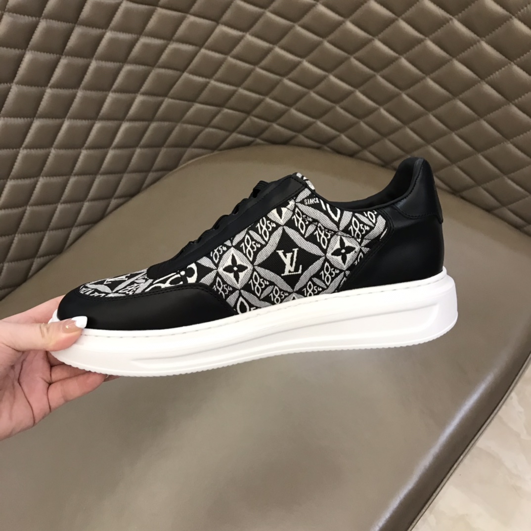 Louis Vuitton Low Top sneaker 1 - vstockx