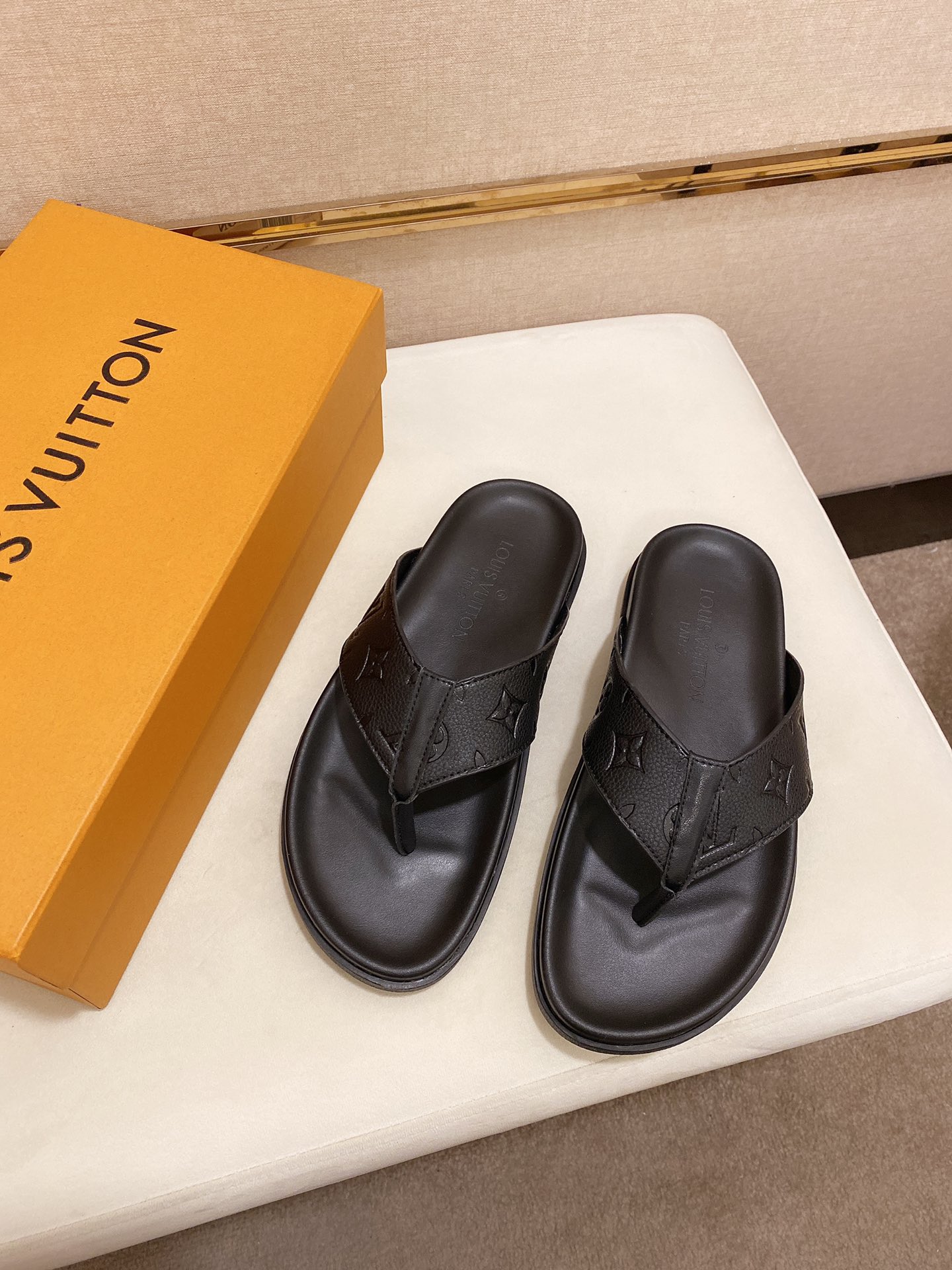 Louis Vuitton Slipper 13 - vstockx