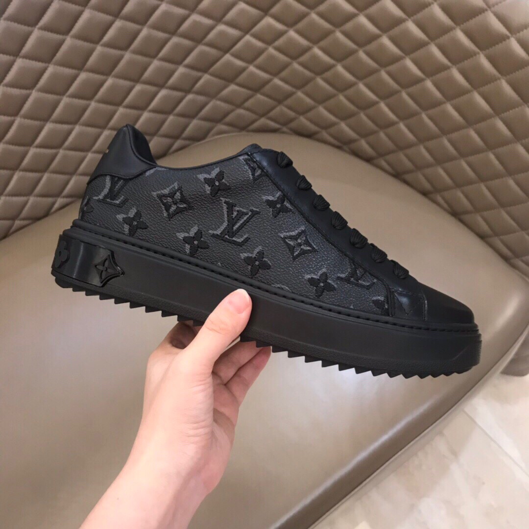 Louis Vuitton Low Top sneaker 35 - vstockx