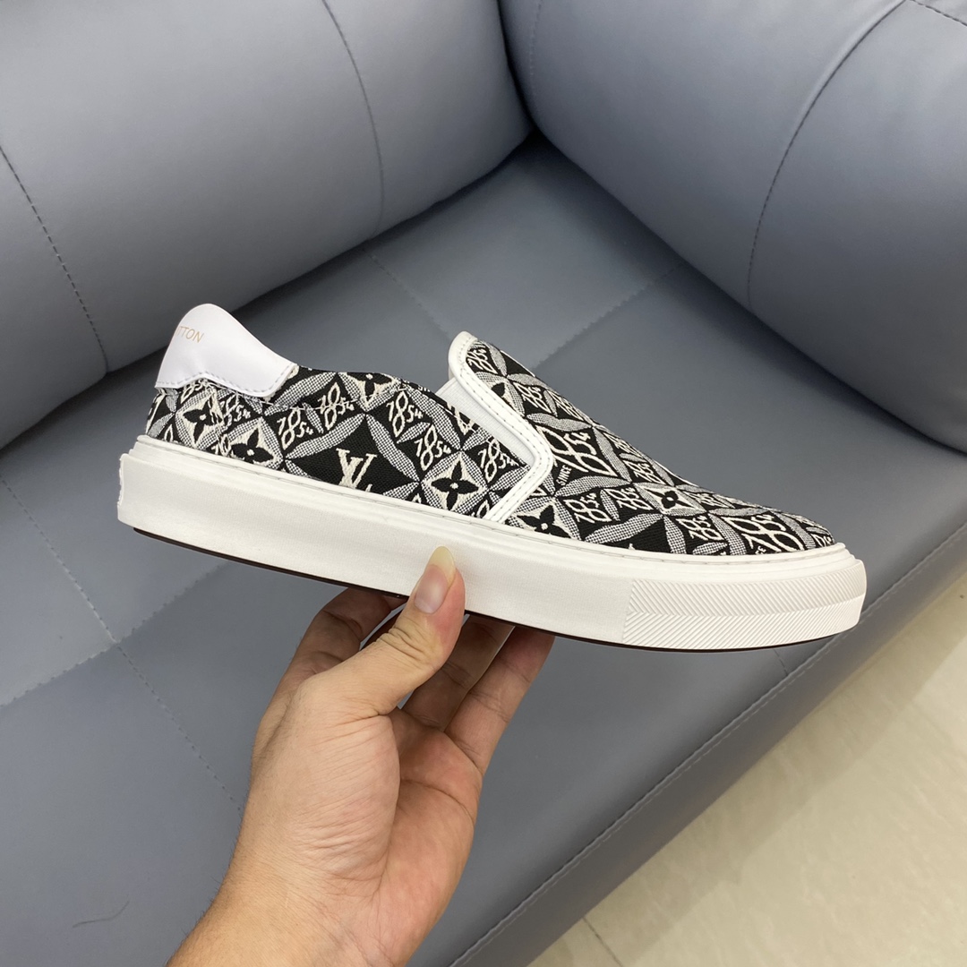 Louis Vuitton Monogram Denim sneaker 9 - vstockx