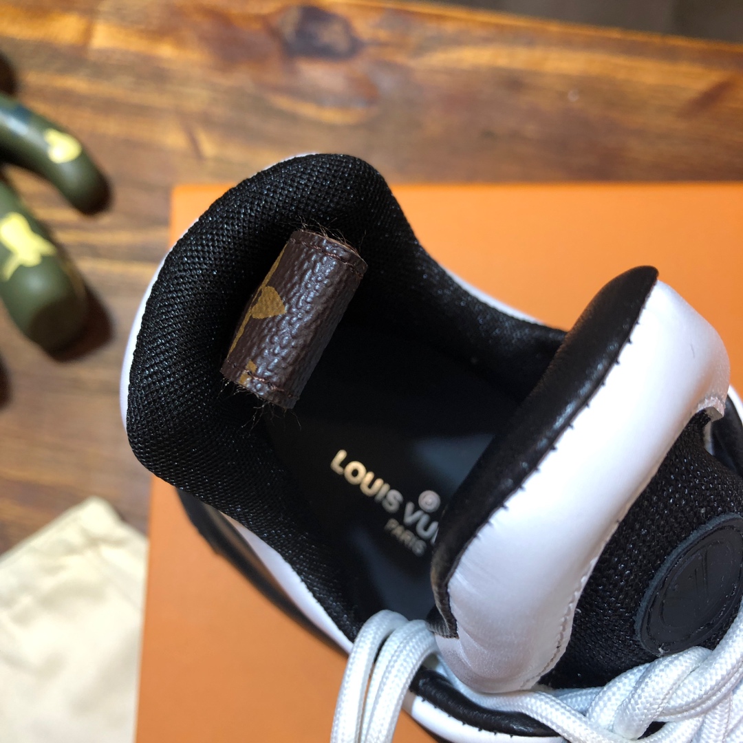 Louis Vuitton Archlight 9 - vstockx