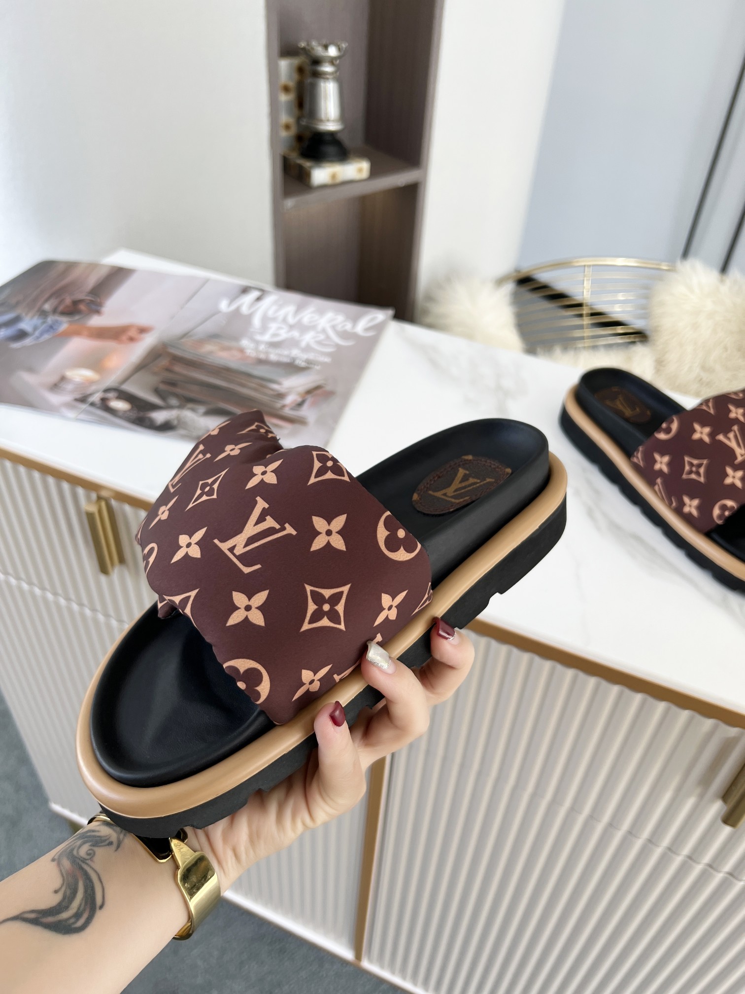 Louis Vuitton POOL PILLOW COMFORT MULES WOMEN 5 - vstockx