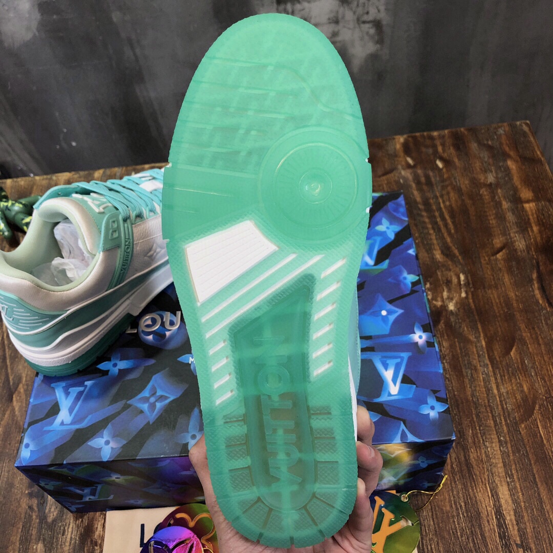 Louis Vuitton Trainer Sneakers 68 - vstockx