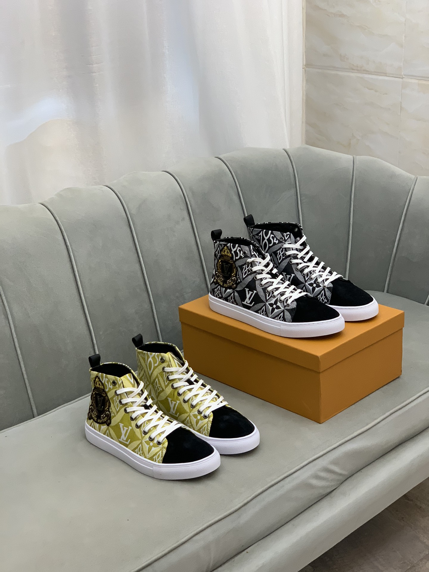 Louis Vuitton High Top sneaker 10 - vstockx