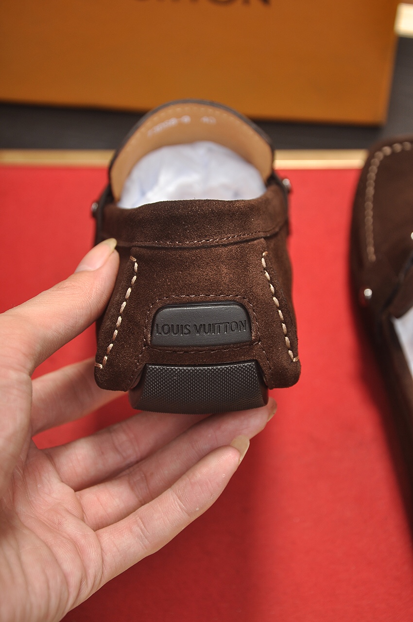 Louis Vuitton Leather Boots 37 - vstockx