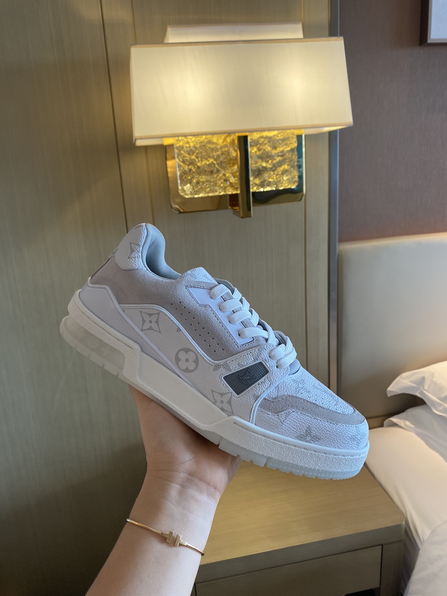 Louis Vuitton LV TRAINERS SNEAKER 9 - vstockx