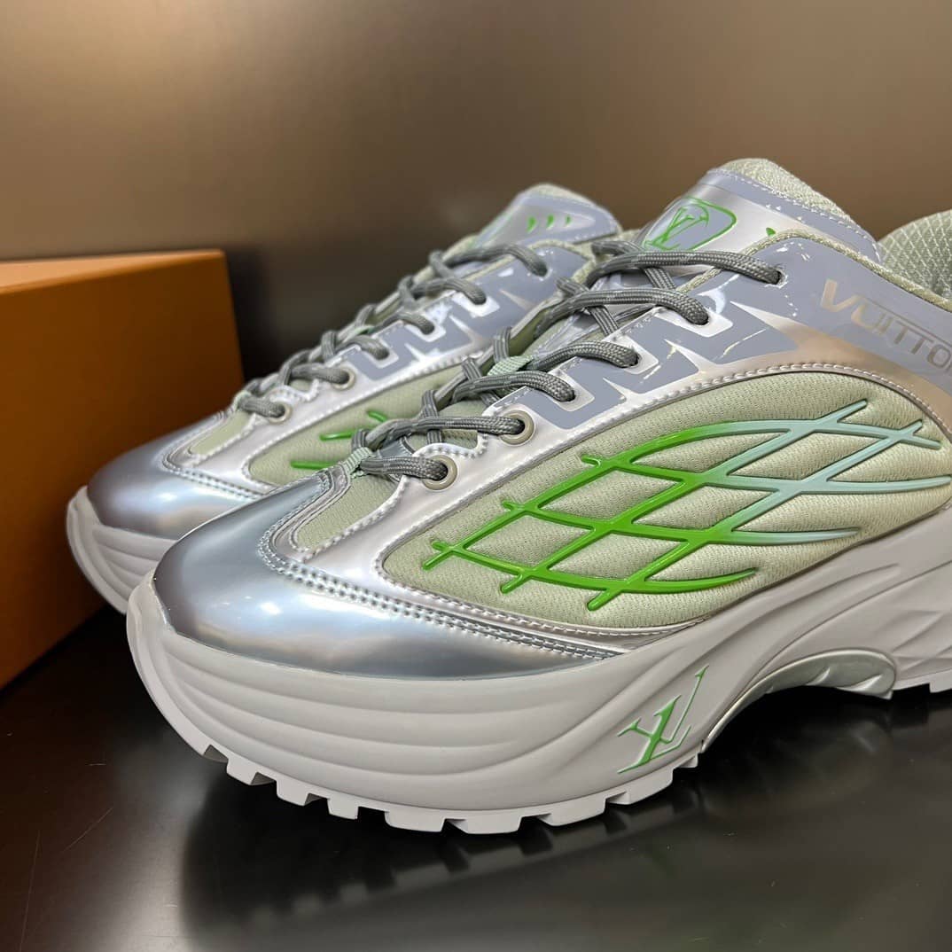 Louis Vuitton LV Discovery Lace Up Grey - vstockx