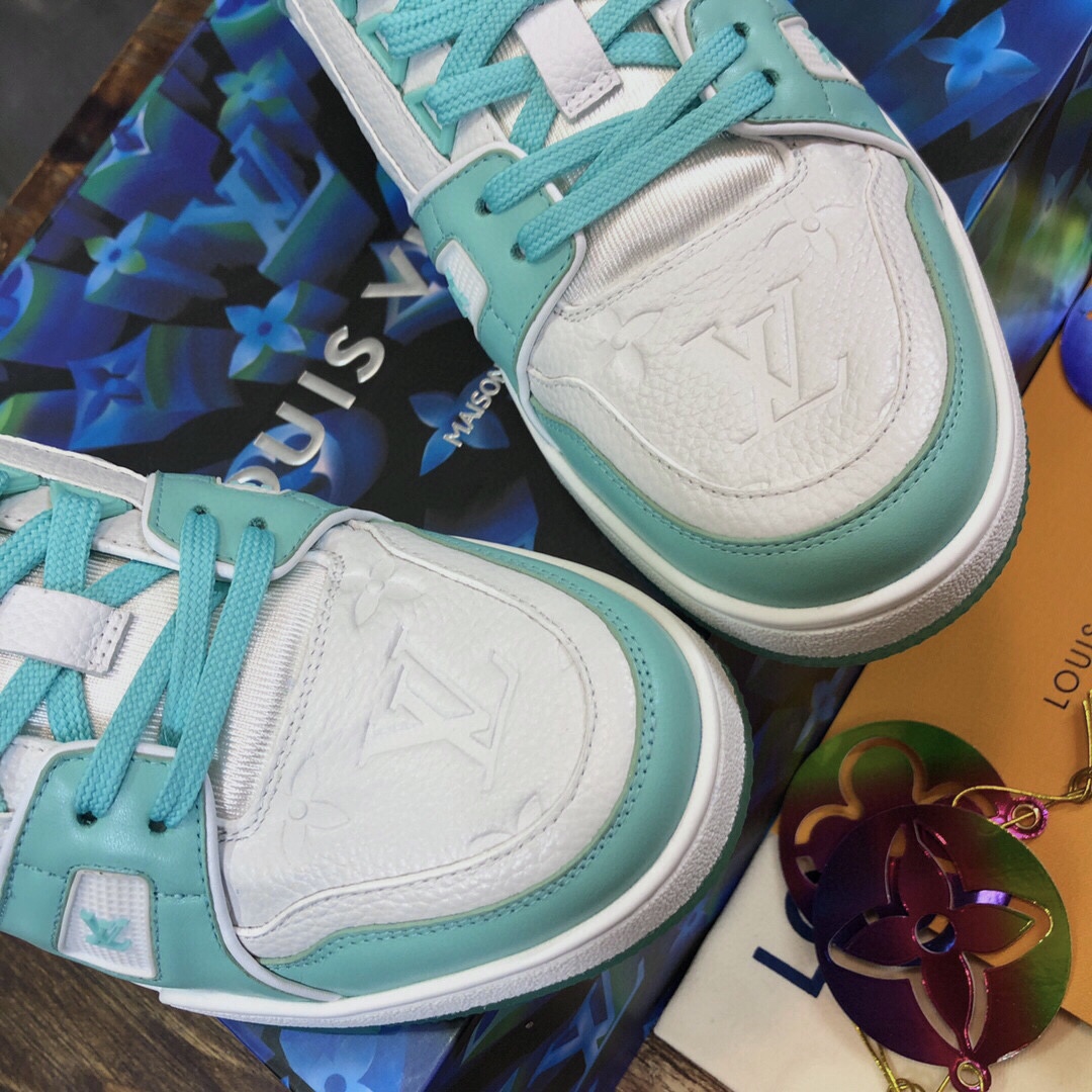Louis Vuitton Trainer Sneakers 68 - vstockx